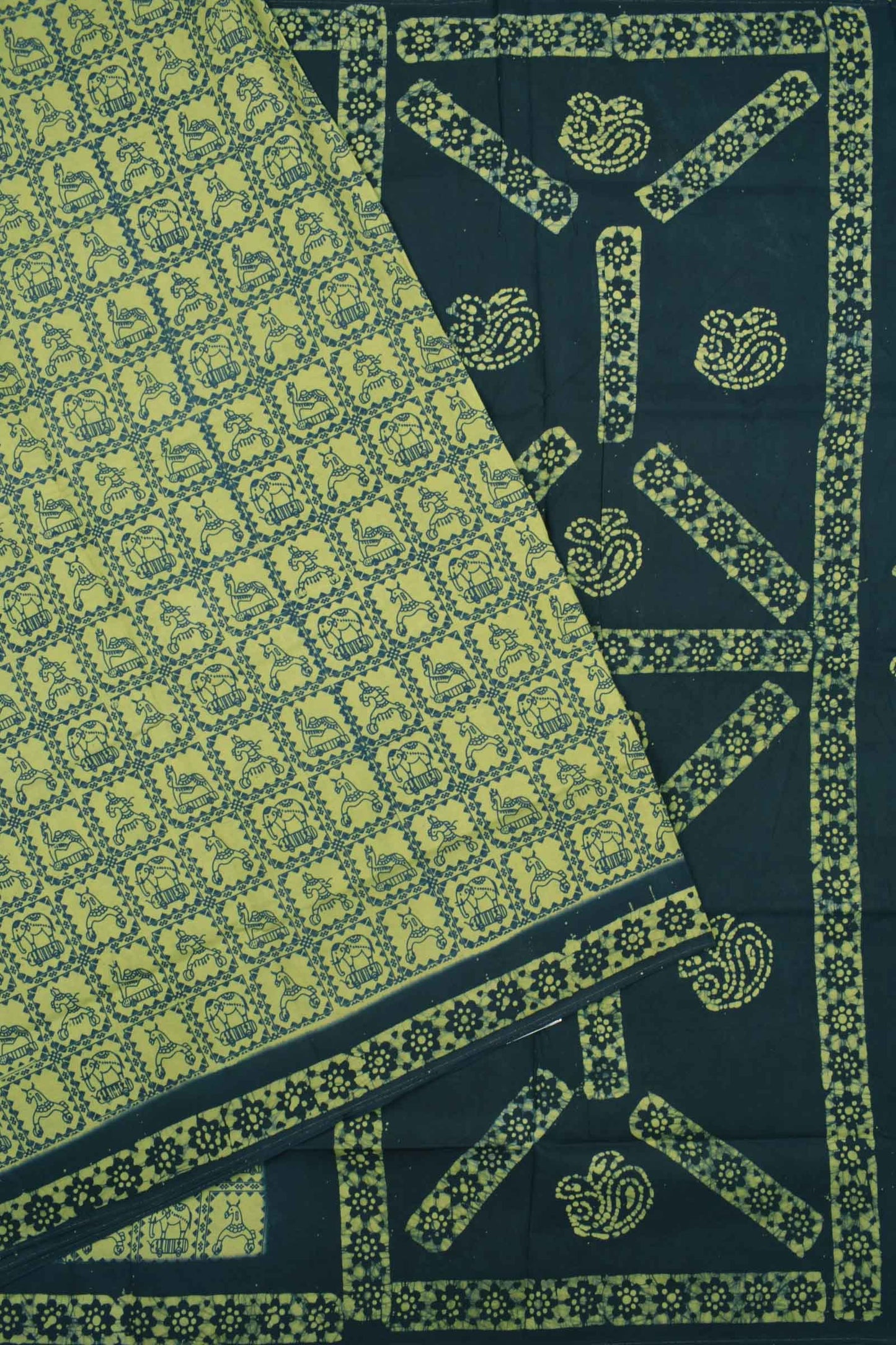 Light Green Pure Sungudi Cotton Animal Frames Contrast Border Pallu Saree