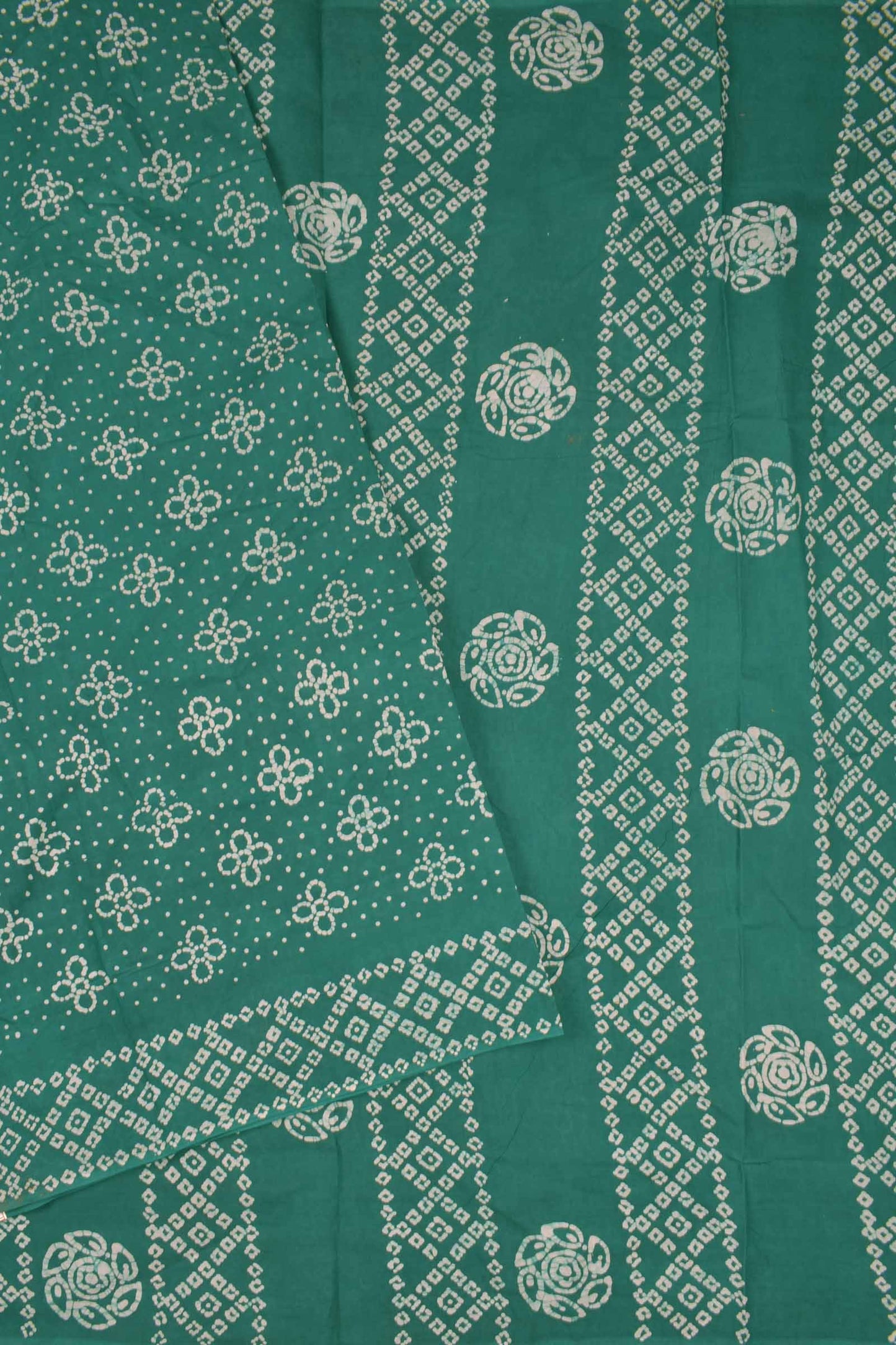 Green Pure Sungudi Cotton Floral Polkas Printed Saree