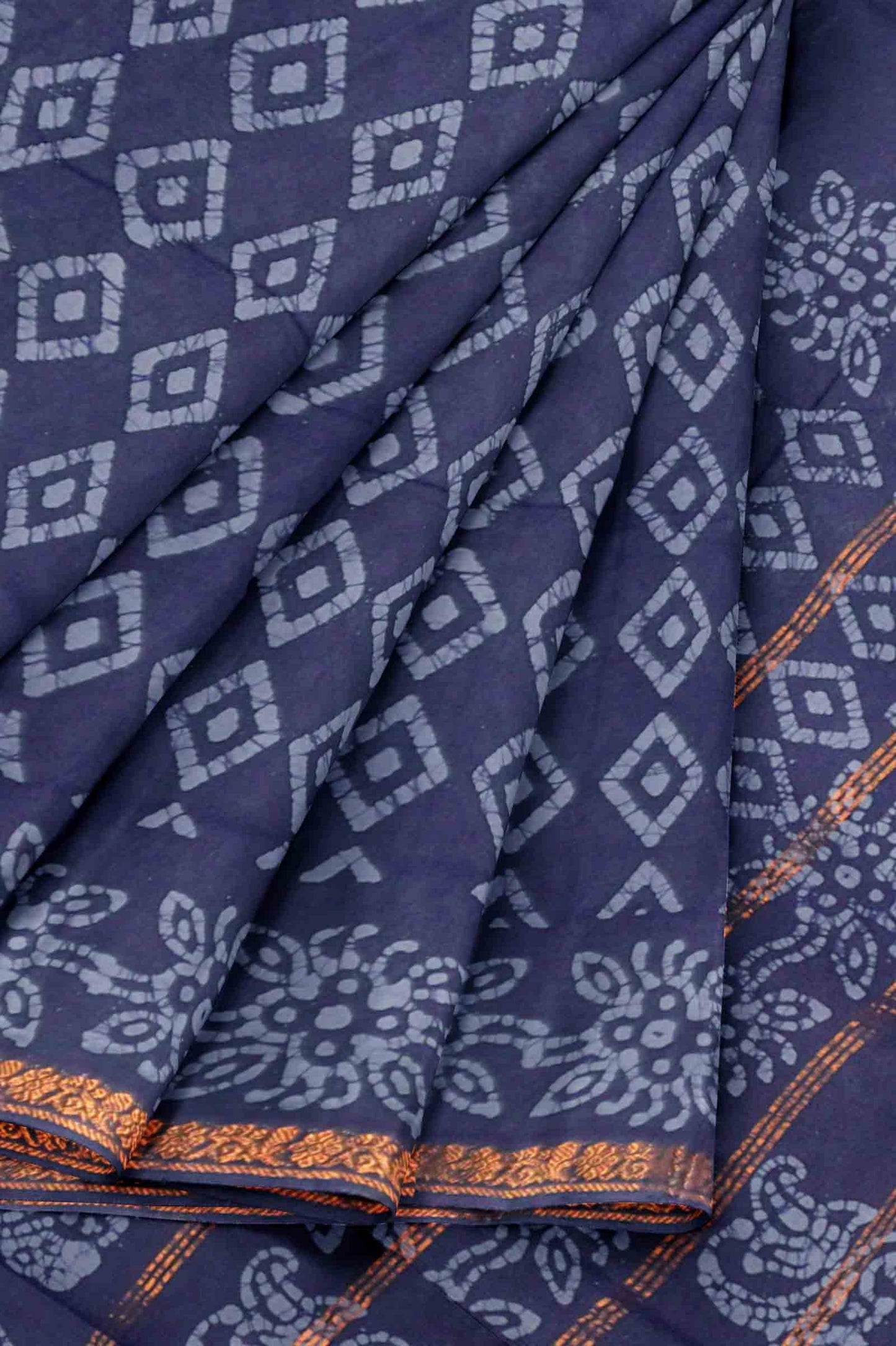Blue Pure Sungudi Cotton Ratna Maala Flower Zari Border Saree