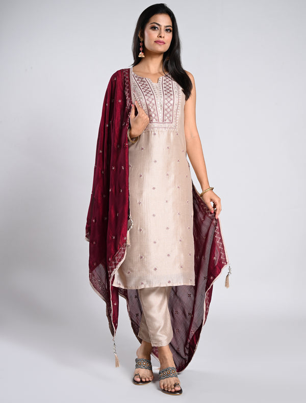 Elegant Ivory Straight Cut Kurti Set with Contrast Dupatta