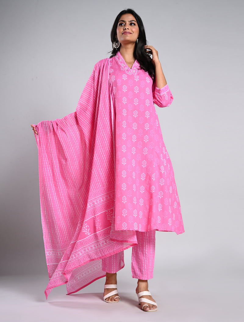 Baby Pink Kurti Set with V-Neck