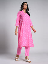 Baby Pink Kurti Set with V-Neck