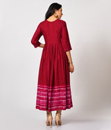 Beet Pink Long Kurti with Thread Work and Tie Dye Border