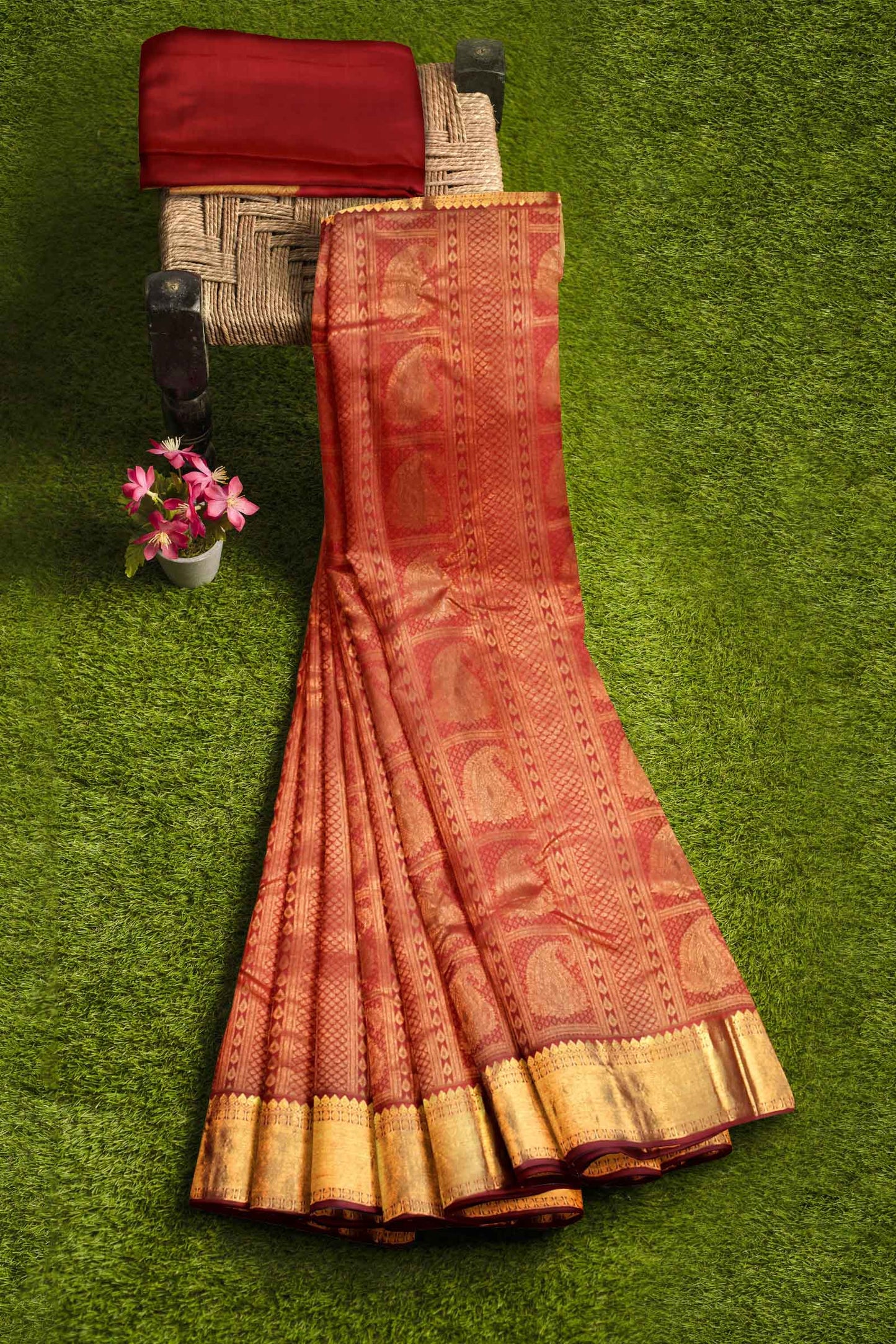 Maroon Kanchipuram Bridal Pure Silk Vertical Panel Mango Butta Body Self Pallu Saree