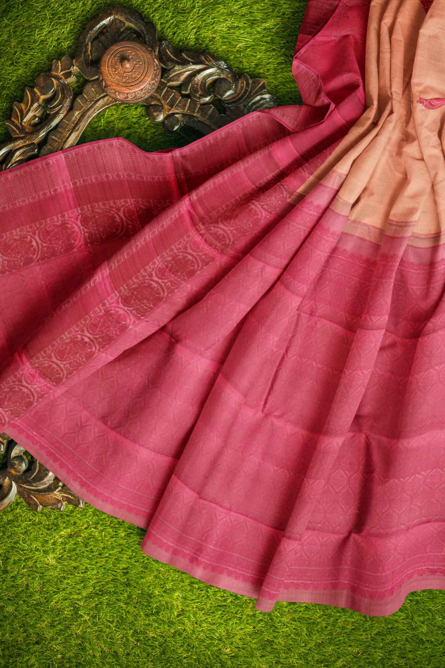 Sandal Light Weight Pure Silk Arani Contrast Pink Butta Pallu Saree