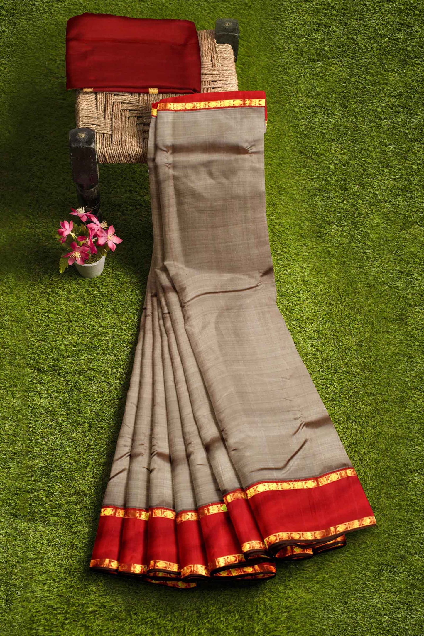 Grey Light Weight Pure Silk Arani Contrast Double Border Traditional Butta Pallu Saree