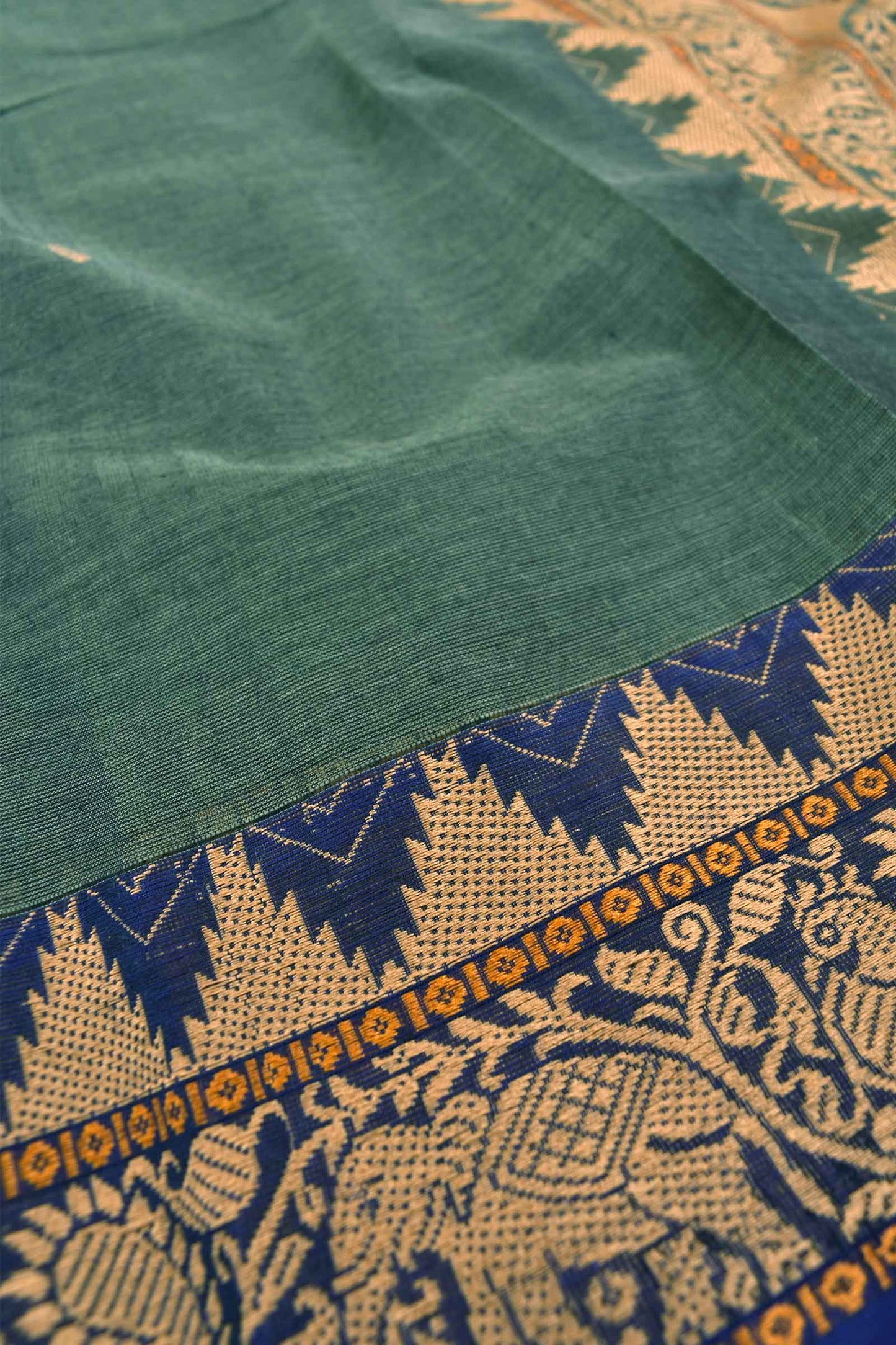 Grey Chettinad Pure Cotton Thread Yaazhi Border Saree