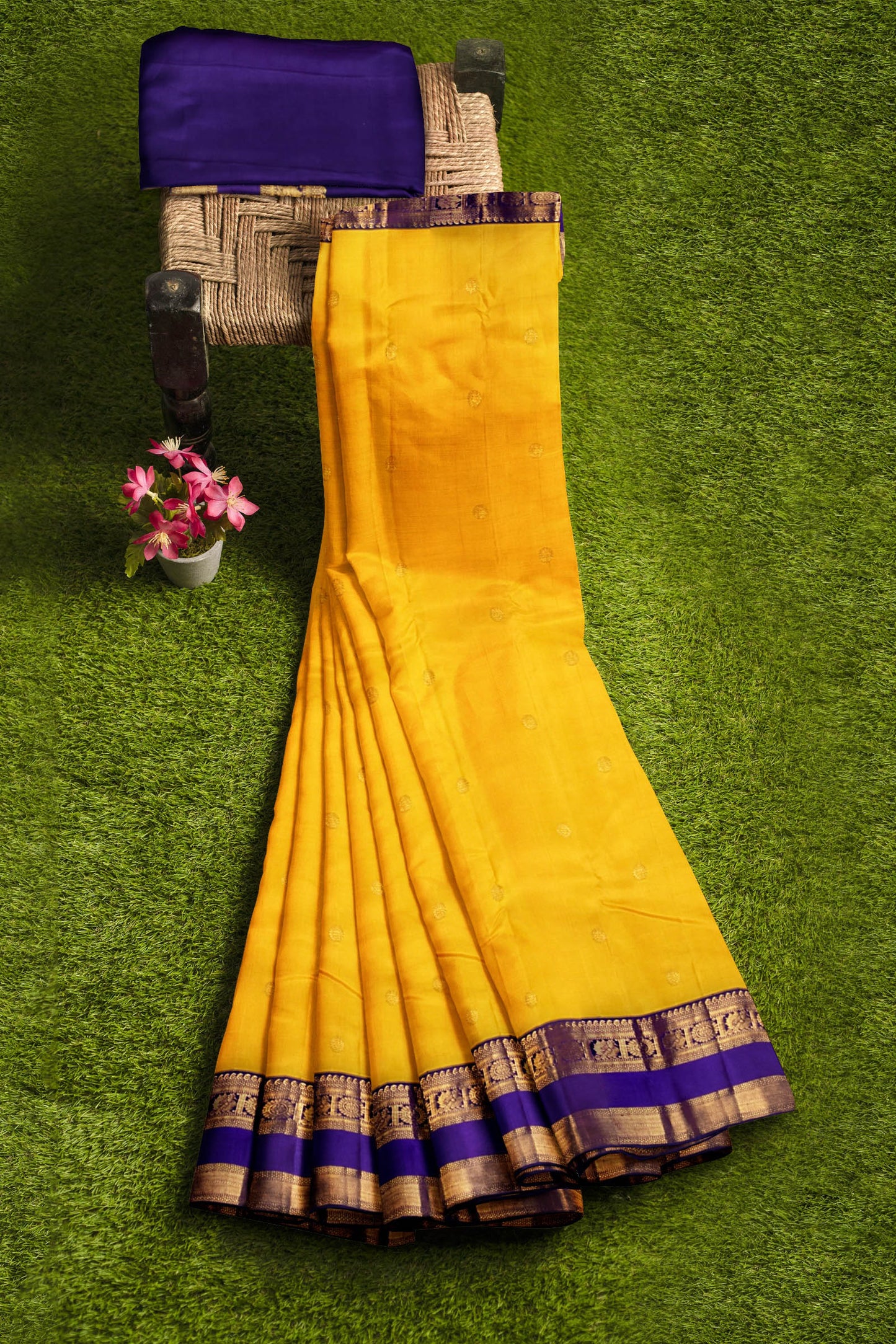 Yellow Light Weight Pure Silk  Plain Arani Conrast Double Border Saree