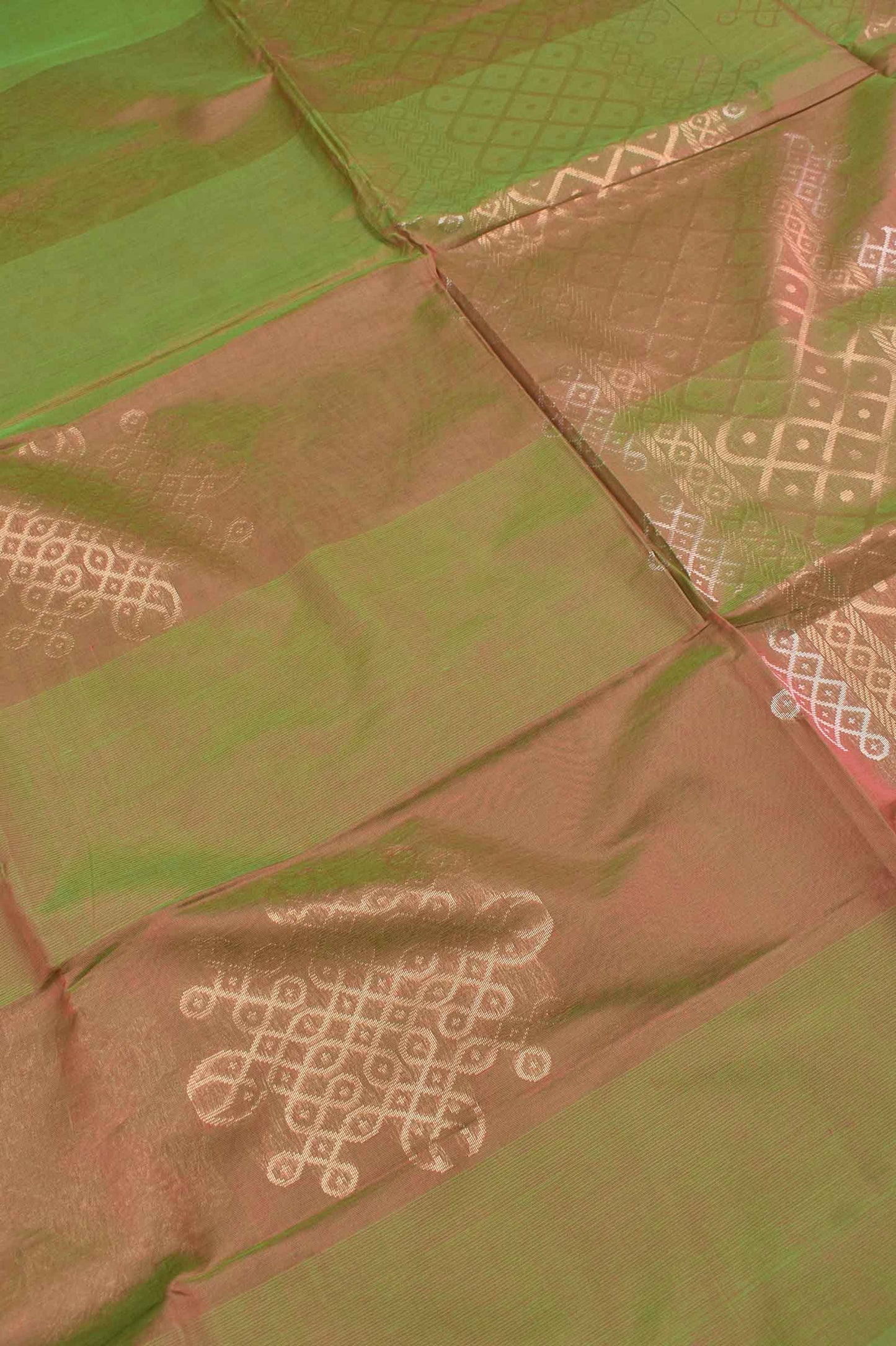 Green Pure South Cotton Kolam Butta Self Kolam Pallu Saree