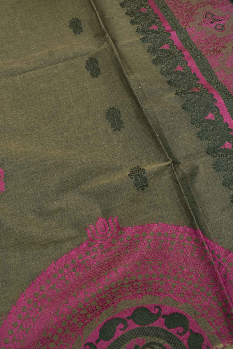 Dark Green Pure South Cotton Fancy Border Rich Pallu Saree