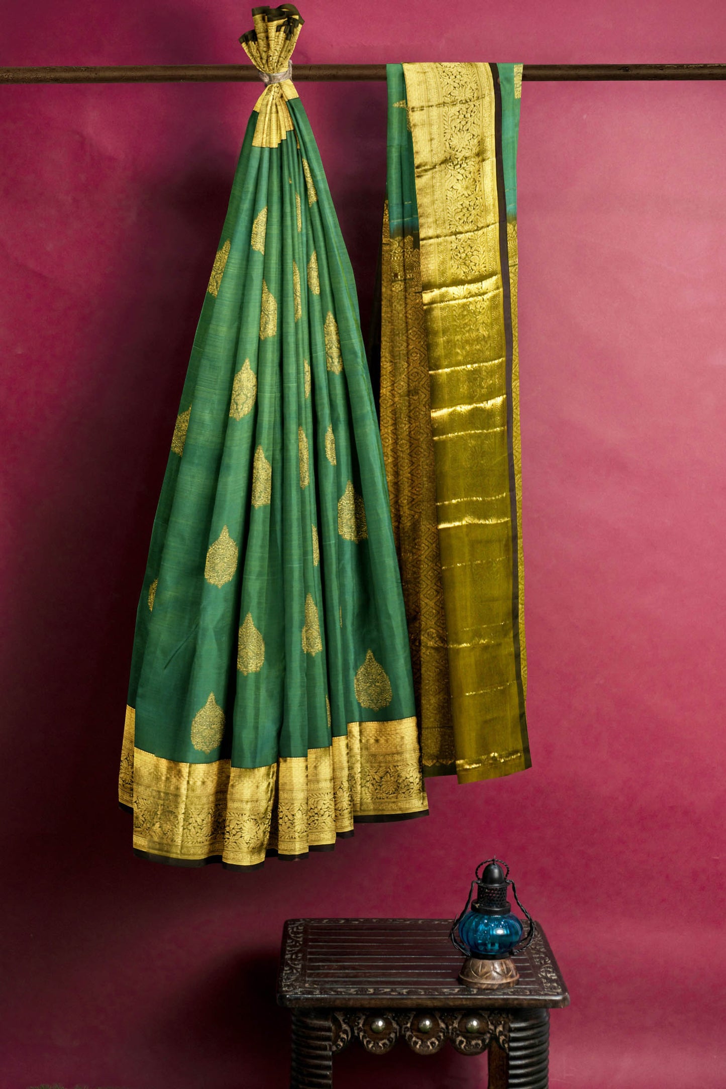 Green Light Weight Pure Silk All Over Butta Flower Border Rich Pallu Saree