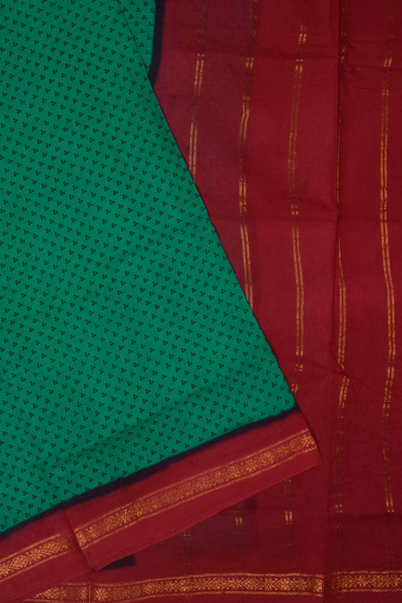 Green Red Contrast Pure Cotton Jari Border Sungudi Print Saree