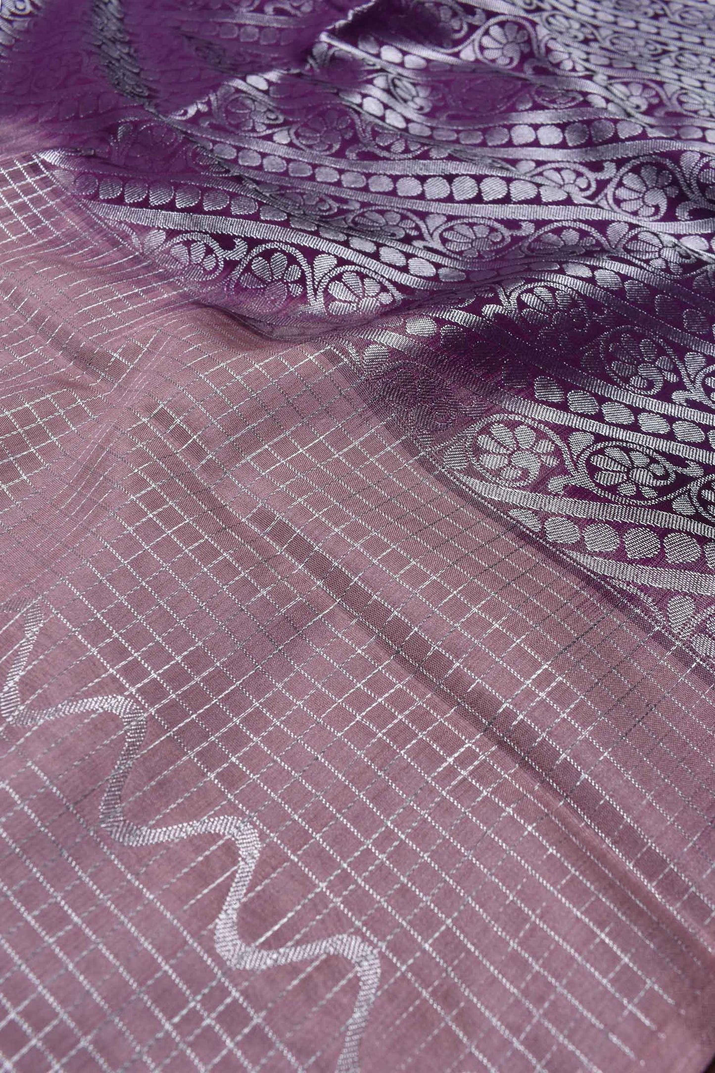 Pink Checkered Waves Semi Soft Silk  Contrast Violet Pallu Saree