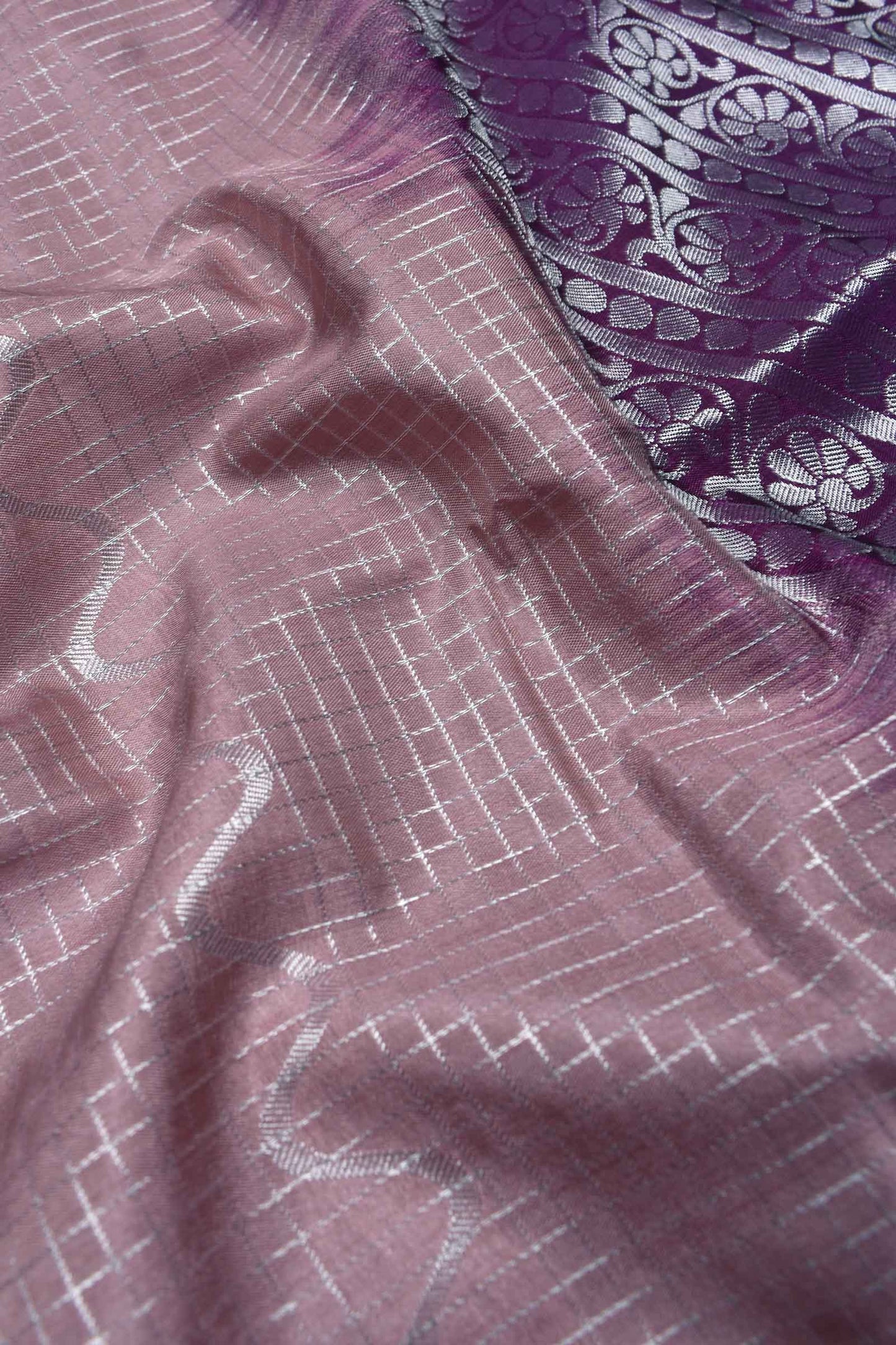 Pink Checkered Waves Semi Soft Silk  Contrast Violet Pallu Saree