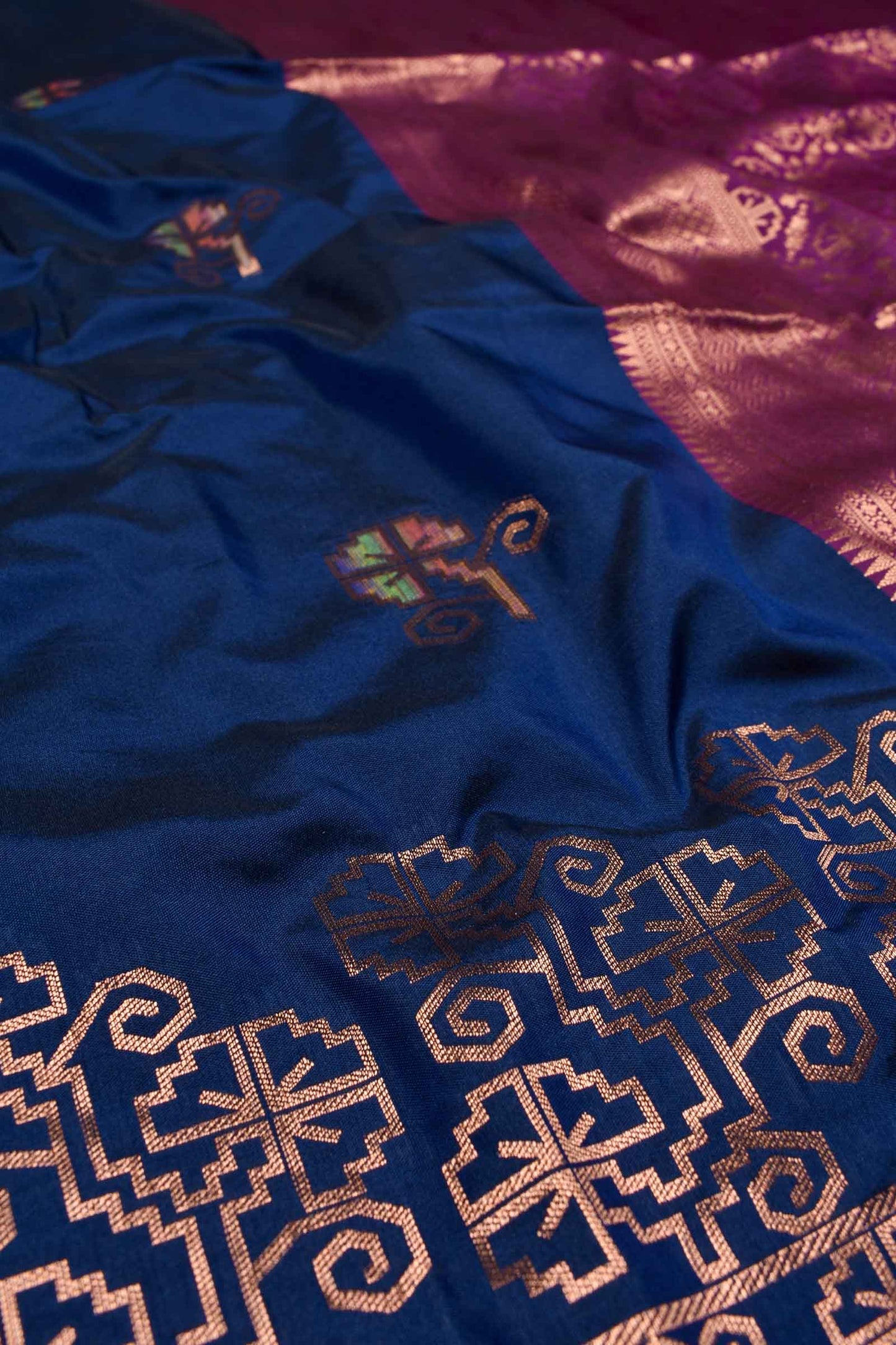 Navy Blue Semi Soft Silk Meenakari Butta Contrast Pallu Saree