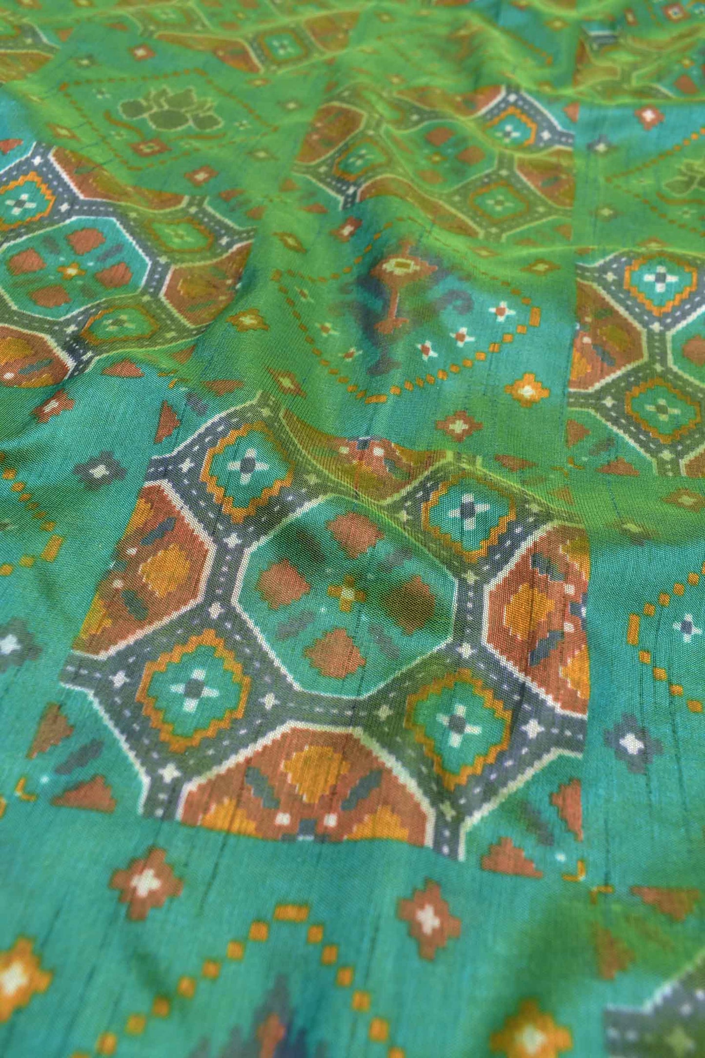 Green Sana Soft Silk Fancy Floral Patola Saree