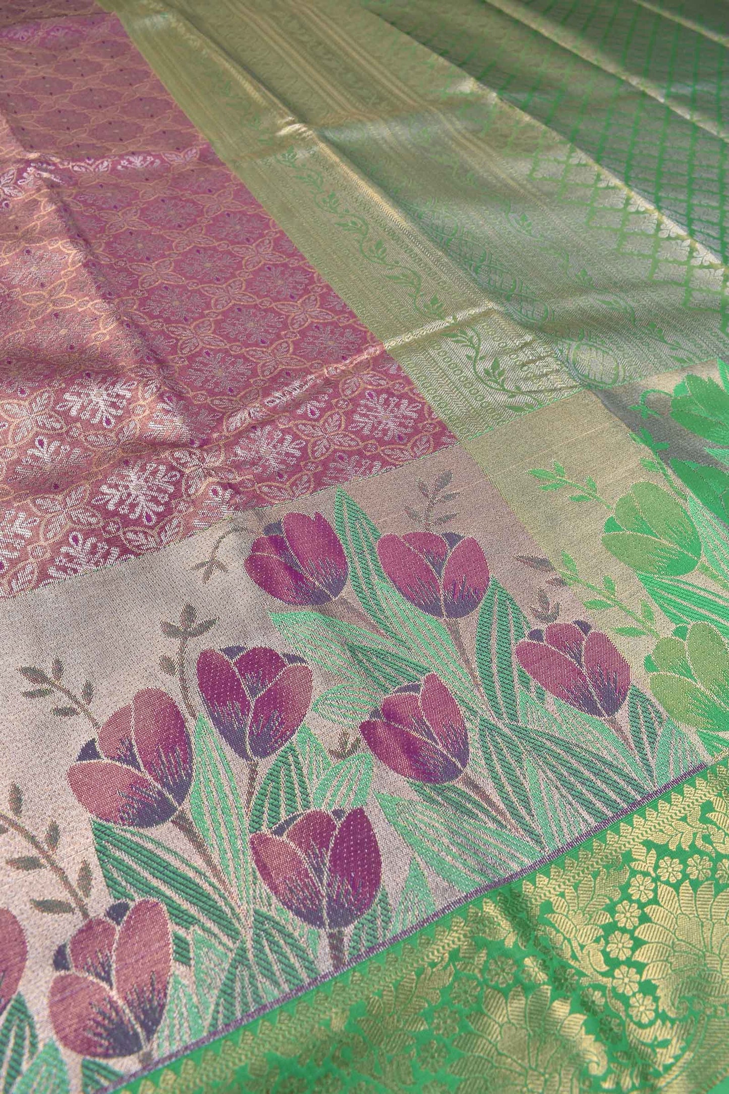 Light Violet Semi Silk Fancy Florals Contrast Green Border Bridal Tissue Saree