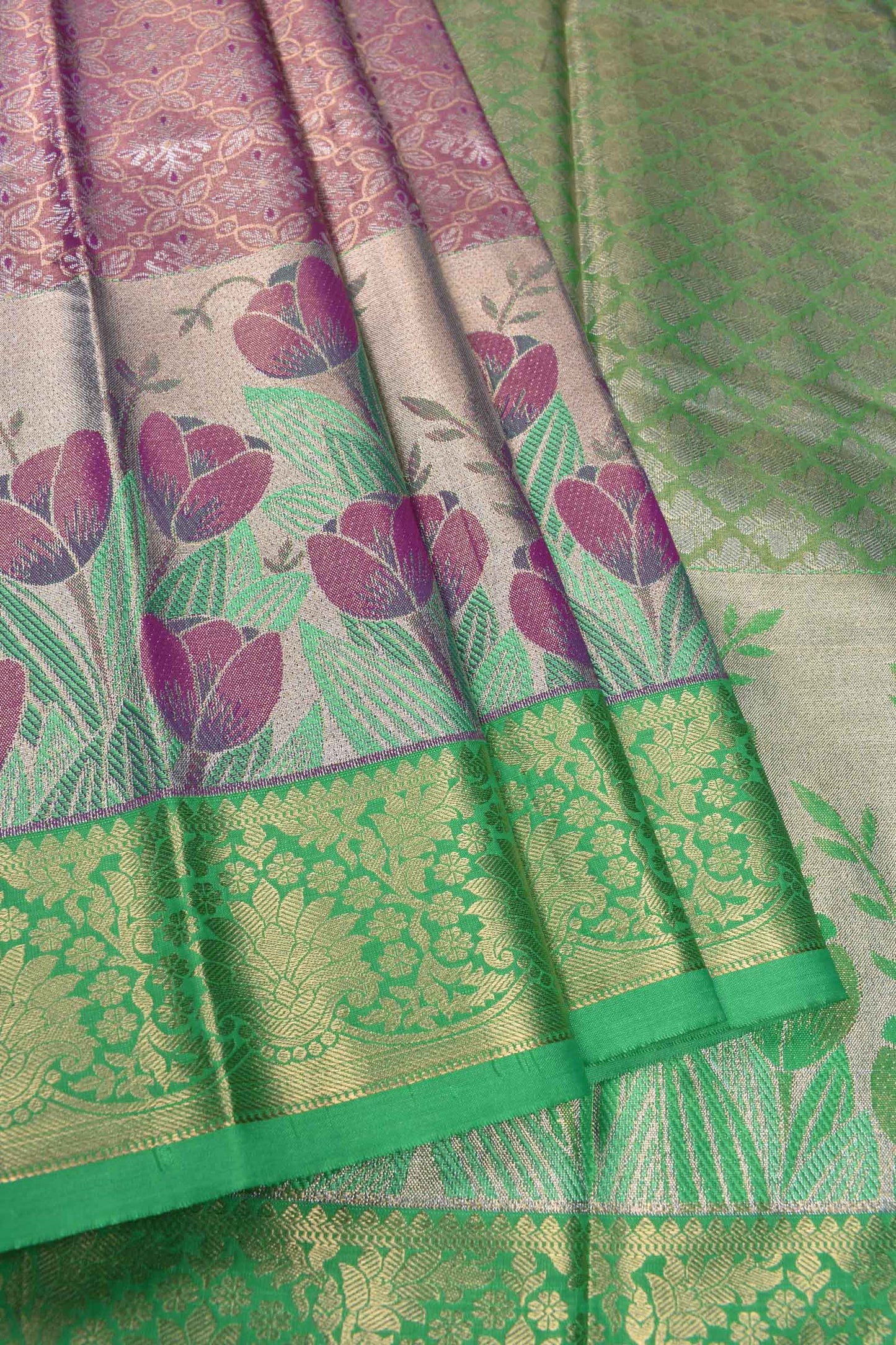 Light Violet Semi Silk Fancy Florals Contrast Green Border Bridal Tissue Saree