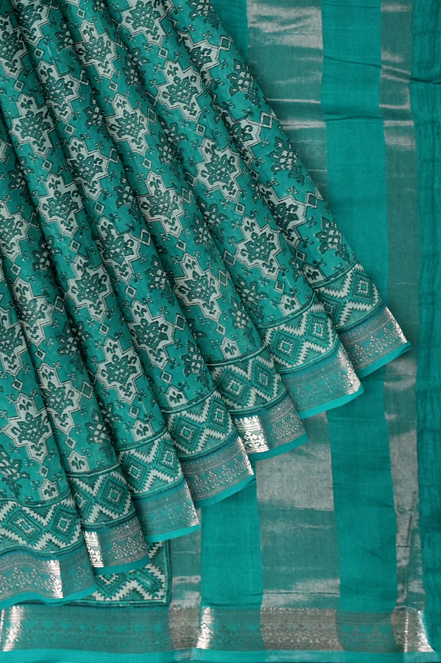 Green Chanderi Silk Cotton Printed Body Silver Border Saree