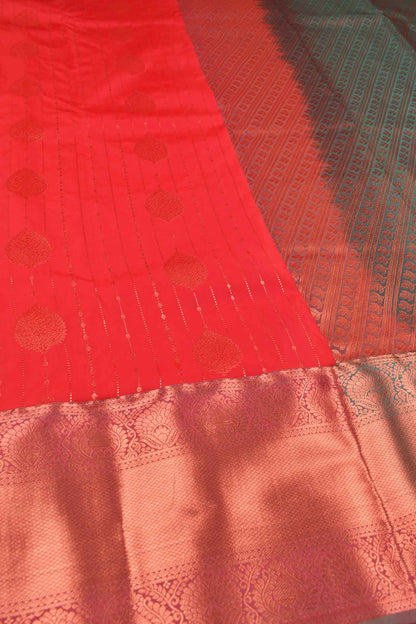 Red Semi Soft Silk Traditional Chain Lines Butta Contrast Pallu Saree