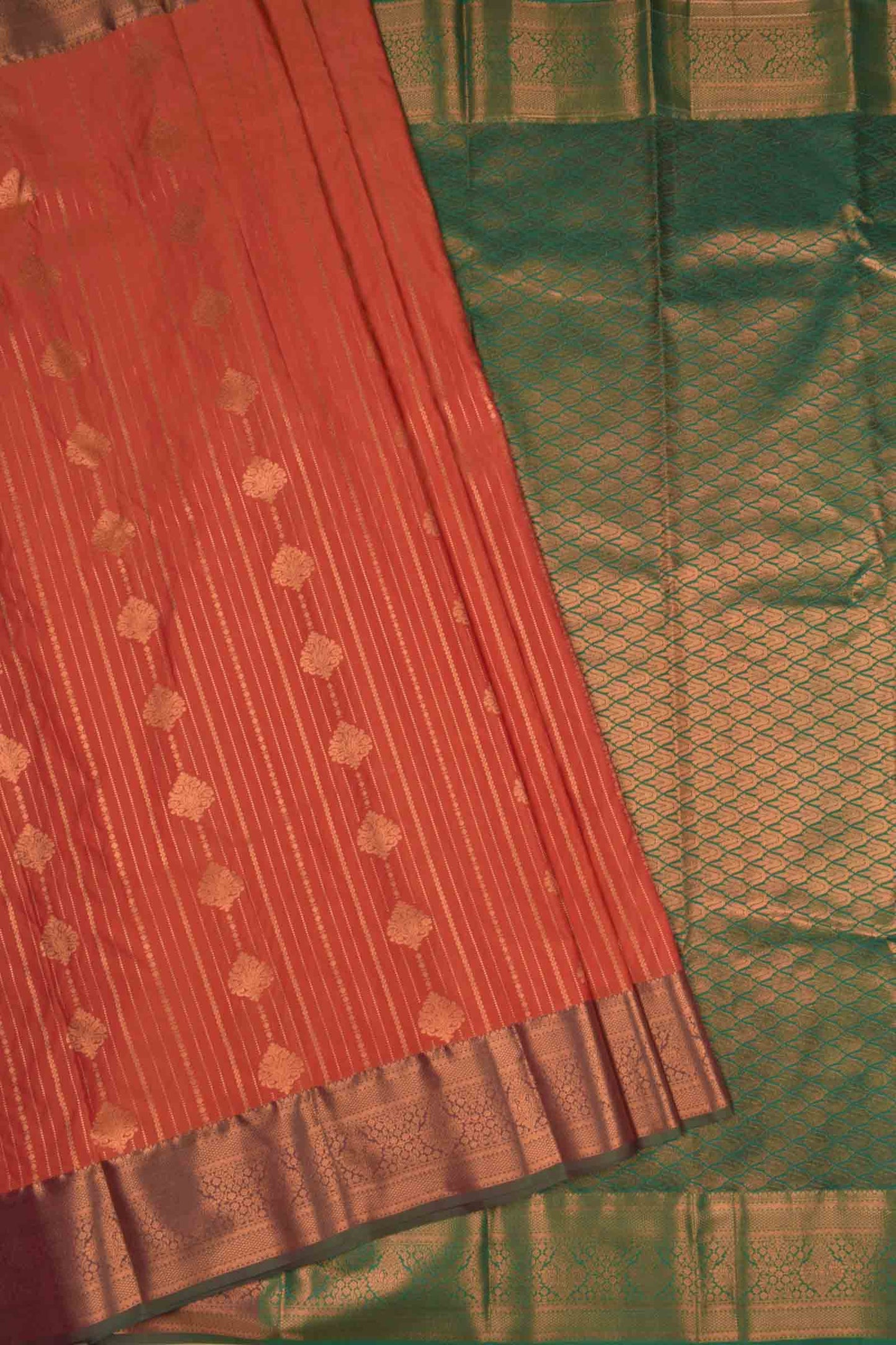 Orange  Semi Soft Silk Traditional Chain Butta Contrast Pallu Saree