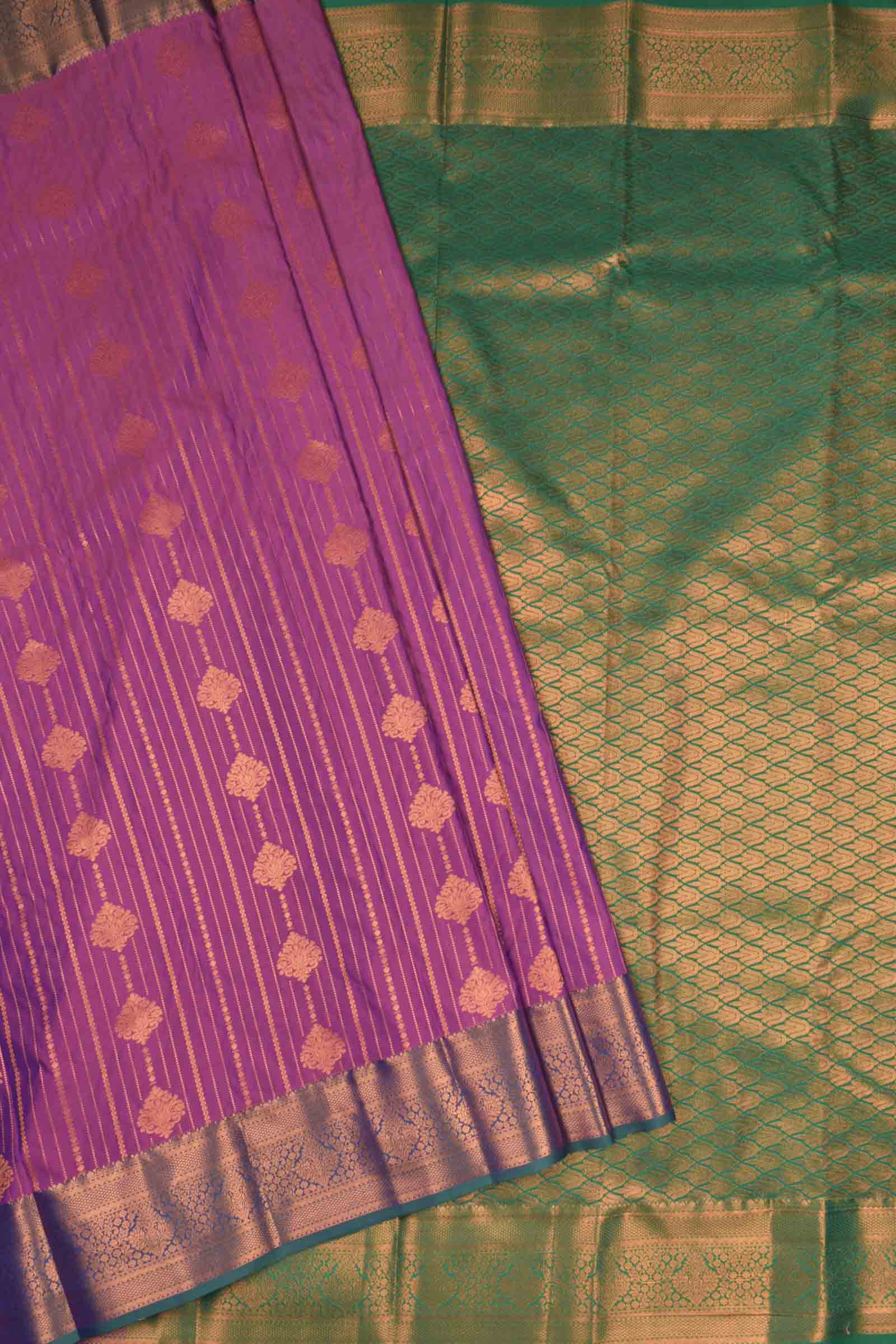 Violet Semi Soft Silk Traditional Chain Lines Butta Contrast Pallu Sar ...