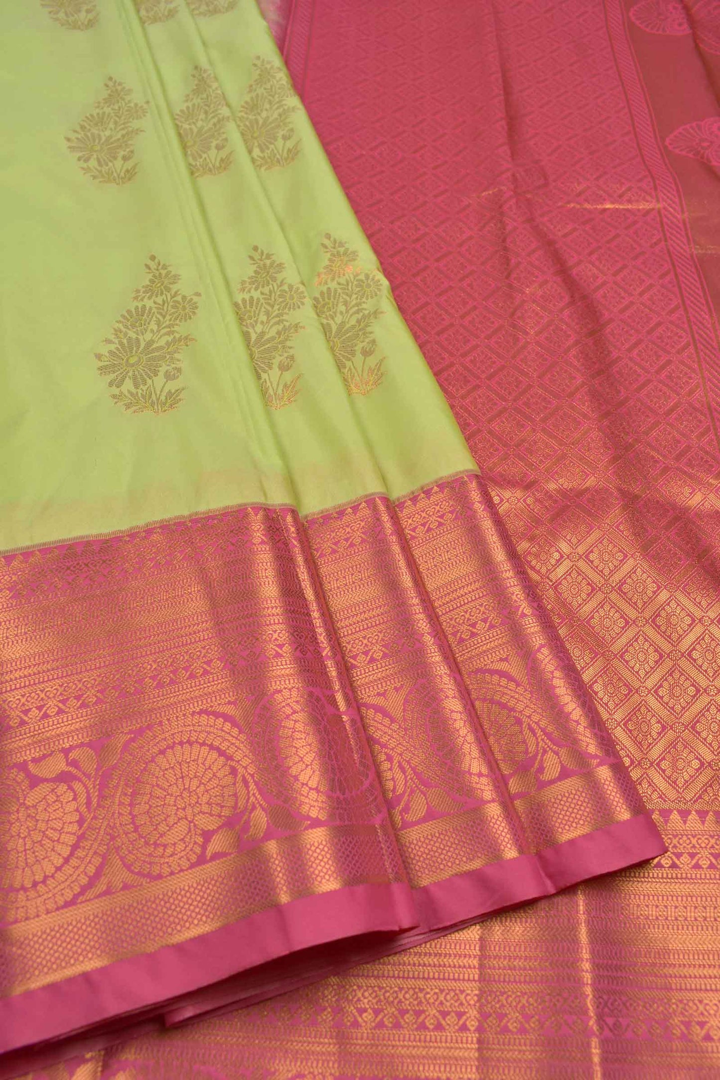 Light Green Semi Soft Silk Floral Bouquet Contrast Dark Pink Border Saree