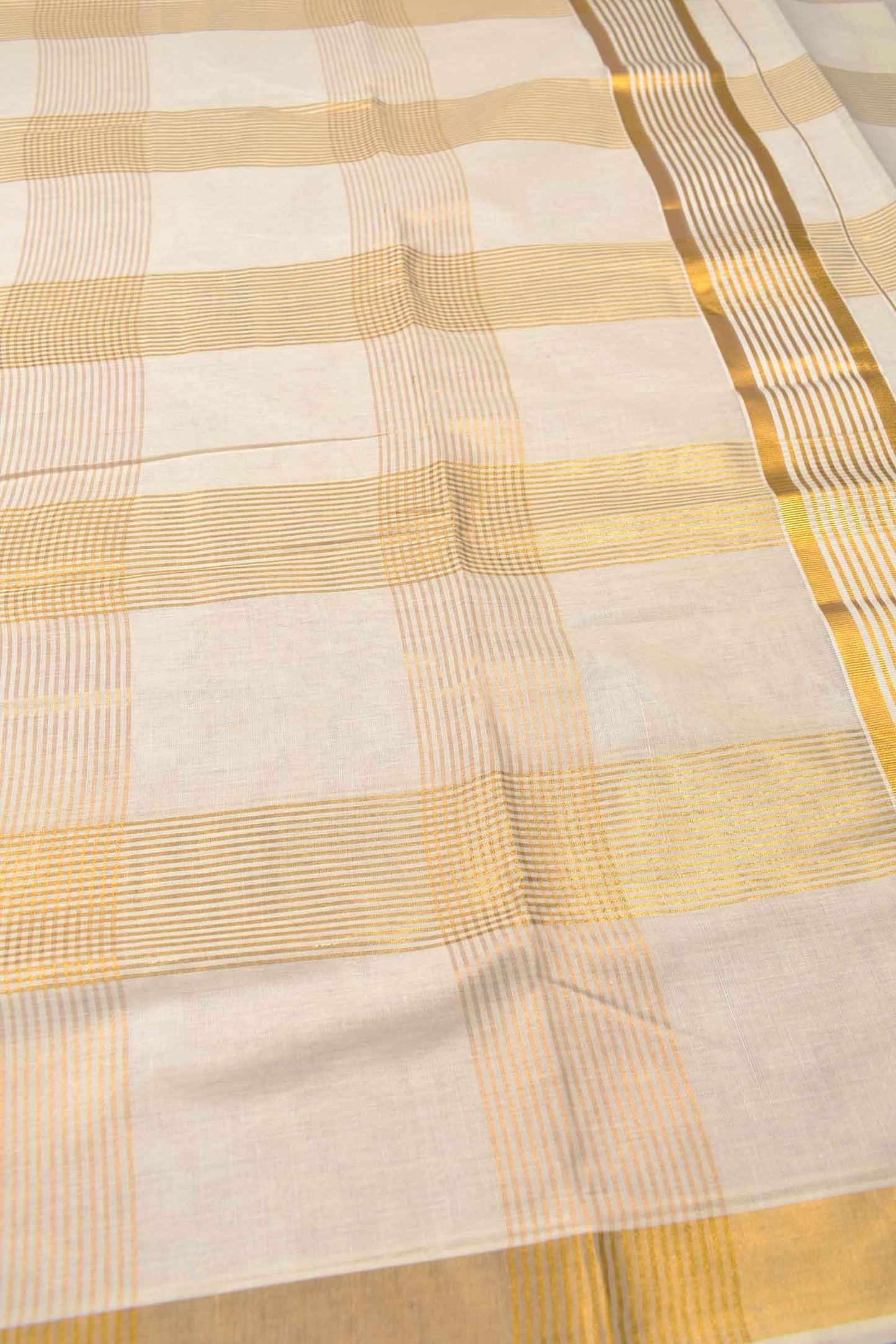 Off White Pure Kerala Cotton Multiple Line Checks Zari Border Saree