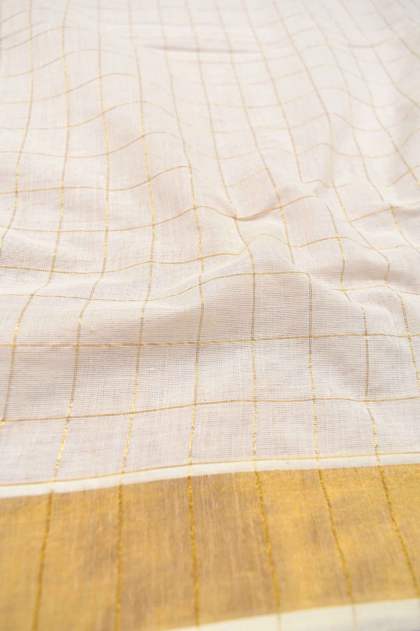 Off White Pure Kerala Cotton Checks Zari Border Checks Zari Line Pallu Saree