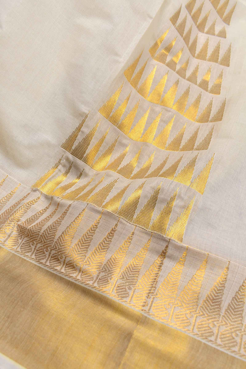 Off White Pure Kerala Cotton Fancy Temple Butta Tower Temple Pallu Saree