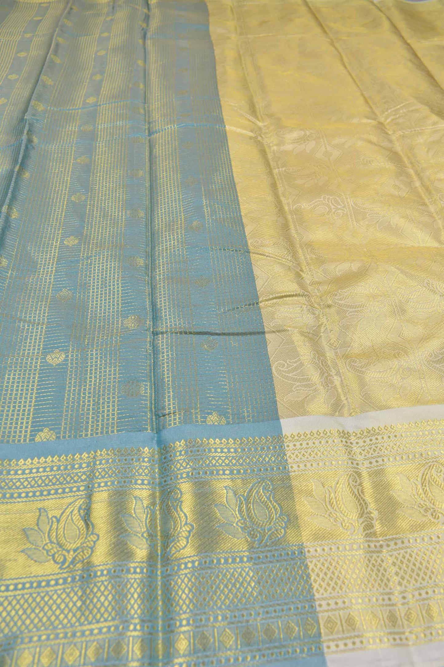 Golden Grey Semi Silk Mini Checks Butta Golden Pallu Border Saree