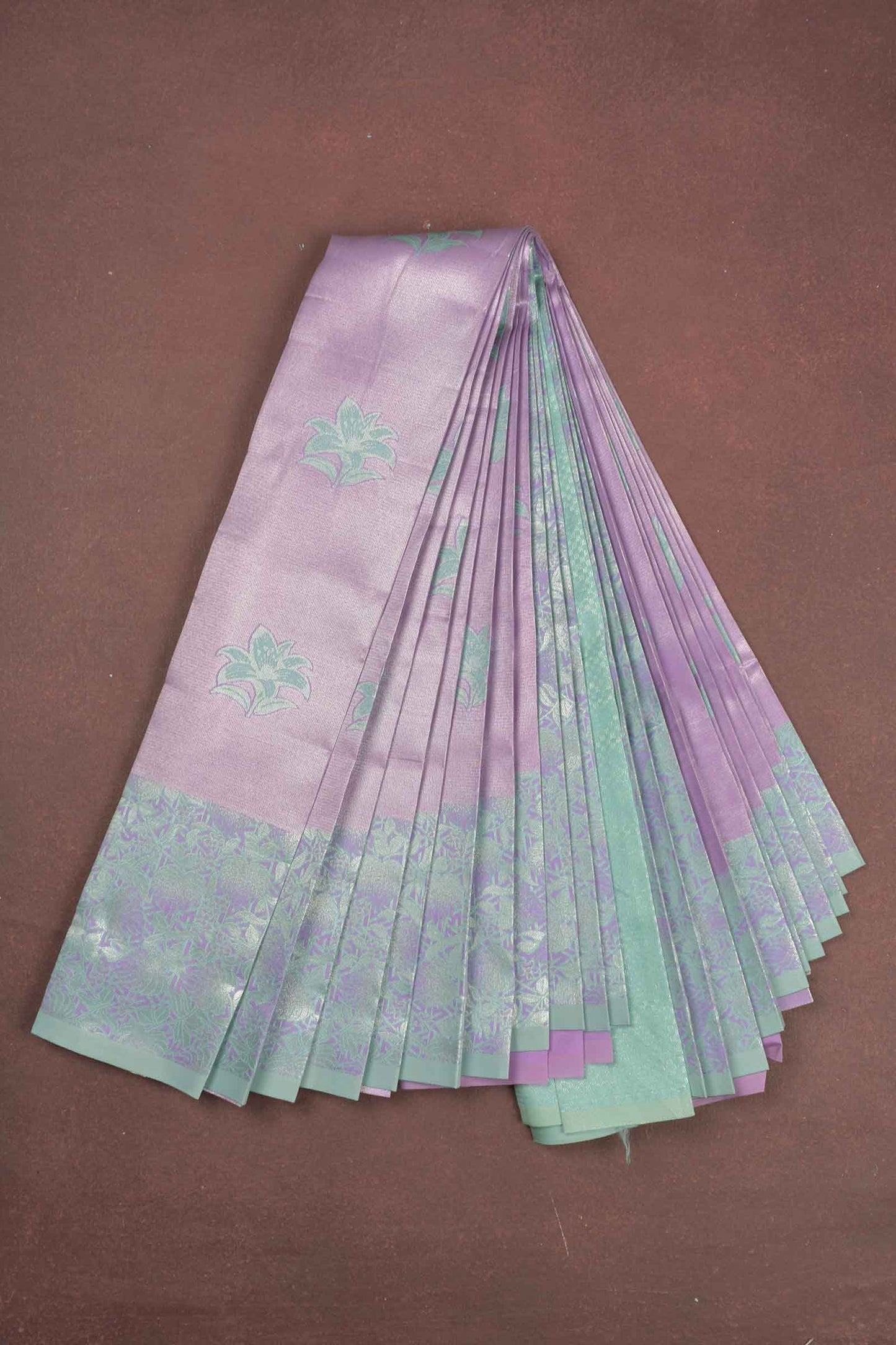 Light Violet Semi Silk Flowers Butta Floral Flowers Pallu Saree