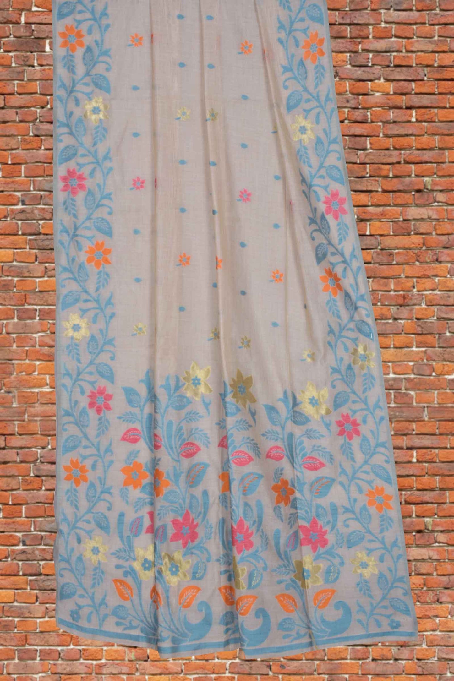 Off White Semi Tussar Flowers Butta Floral Flowers Border Pallu Saree