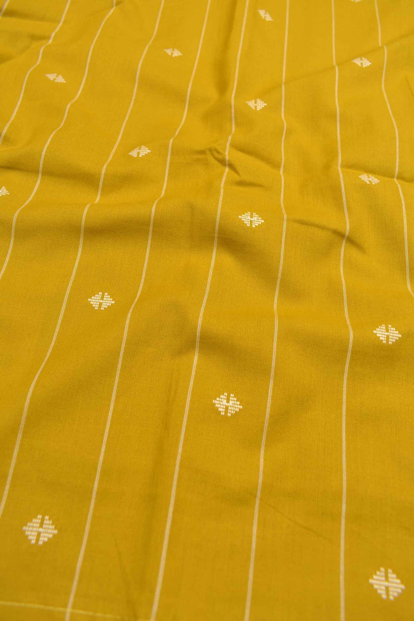 Yellow Cotton Chudithar Material Vertical Butta Design Suit