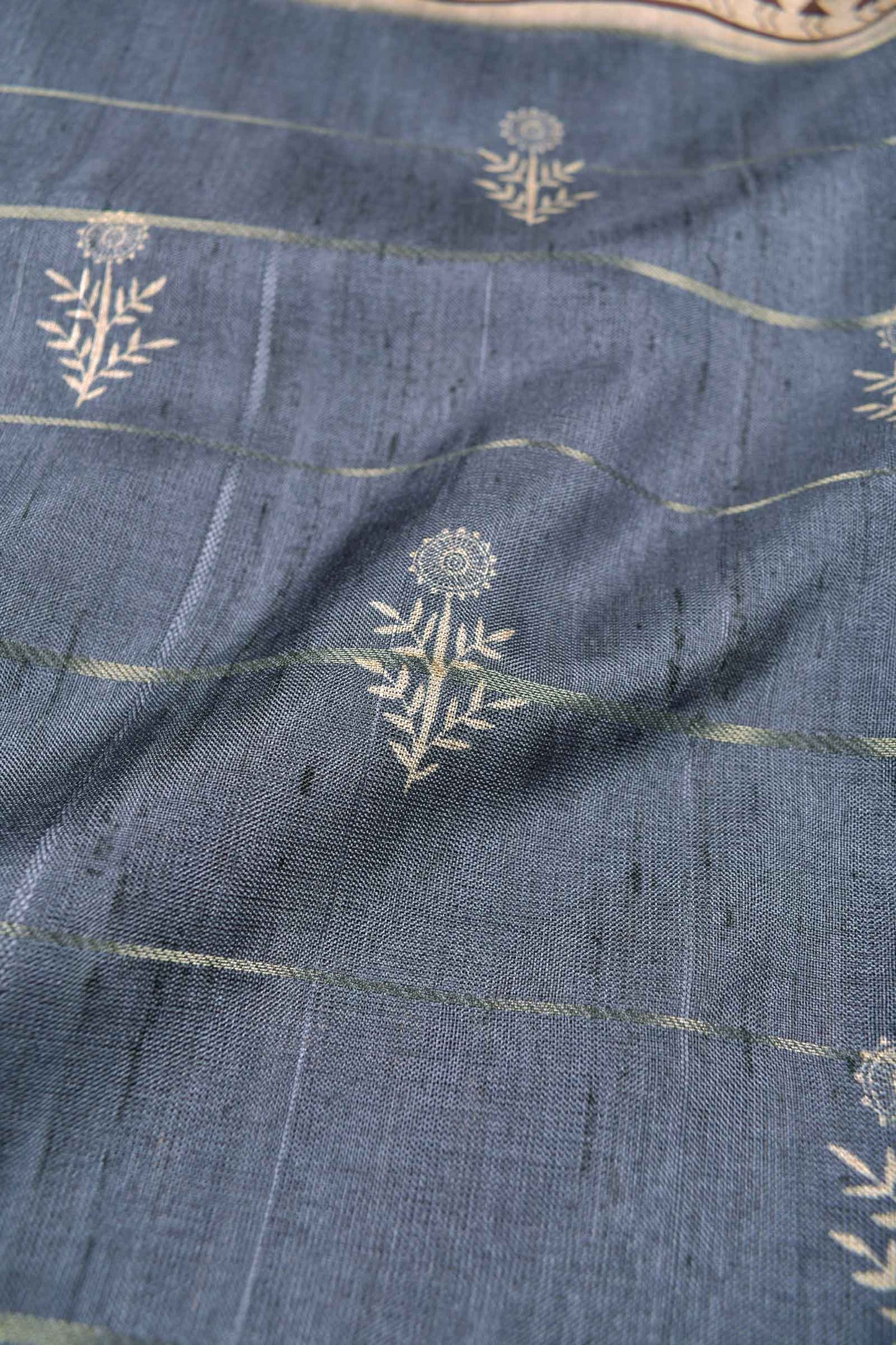 Grey Semi Tussar MidLine Warli Printed Warli Pallu Saree