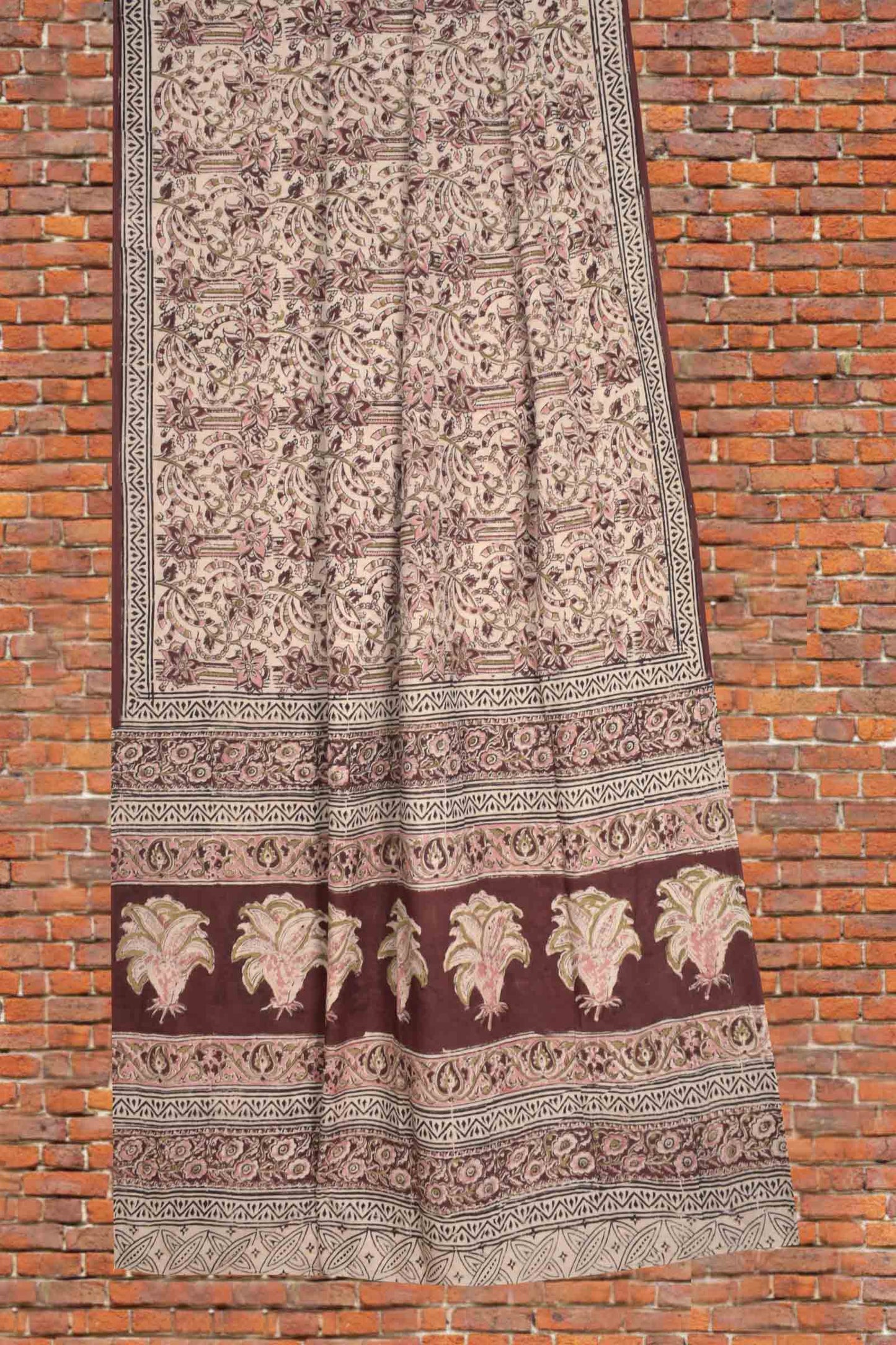 Off White Kalamkari Pure Cotton Pink Stars Printed Saree