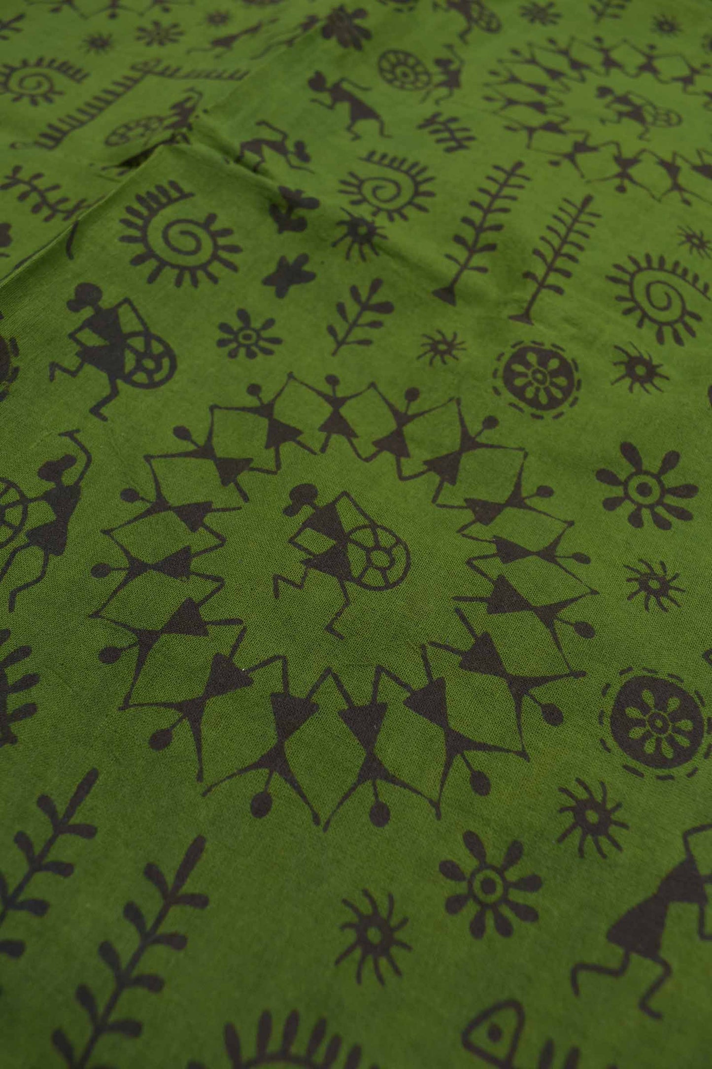 Dark Olive Green Pure Sungudi Cotton Warli Print Contrast Border Pallu Saree