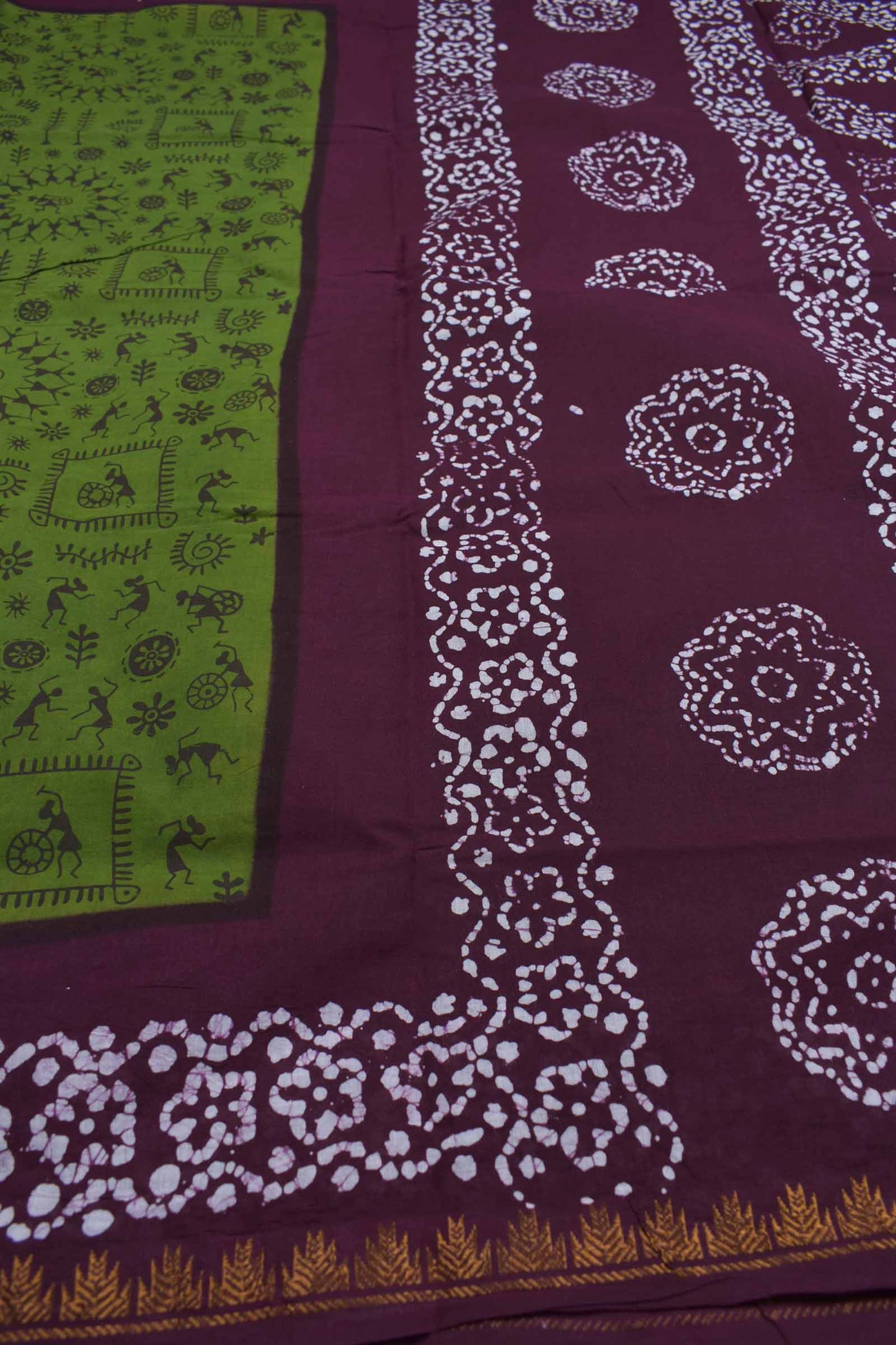 Dark Olive Green Pure Sungudi Cotton Warli Print Contrast Border Pallu Saree
