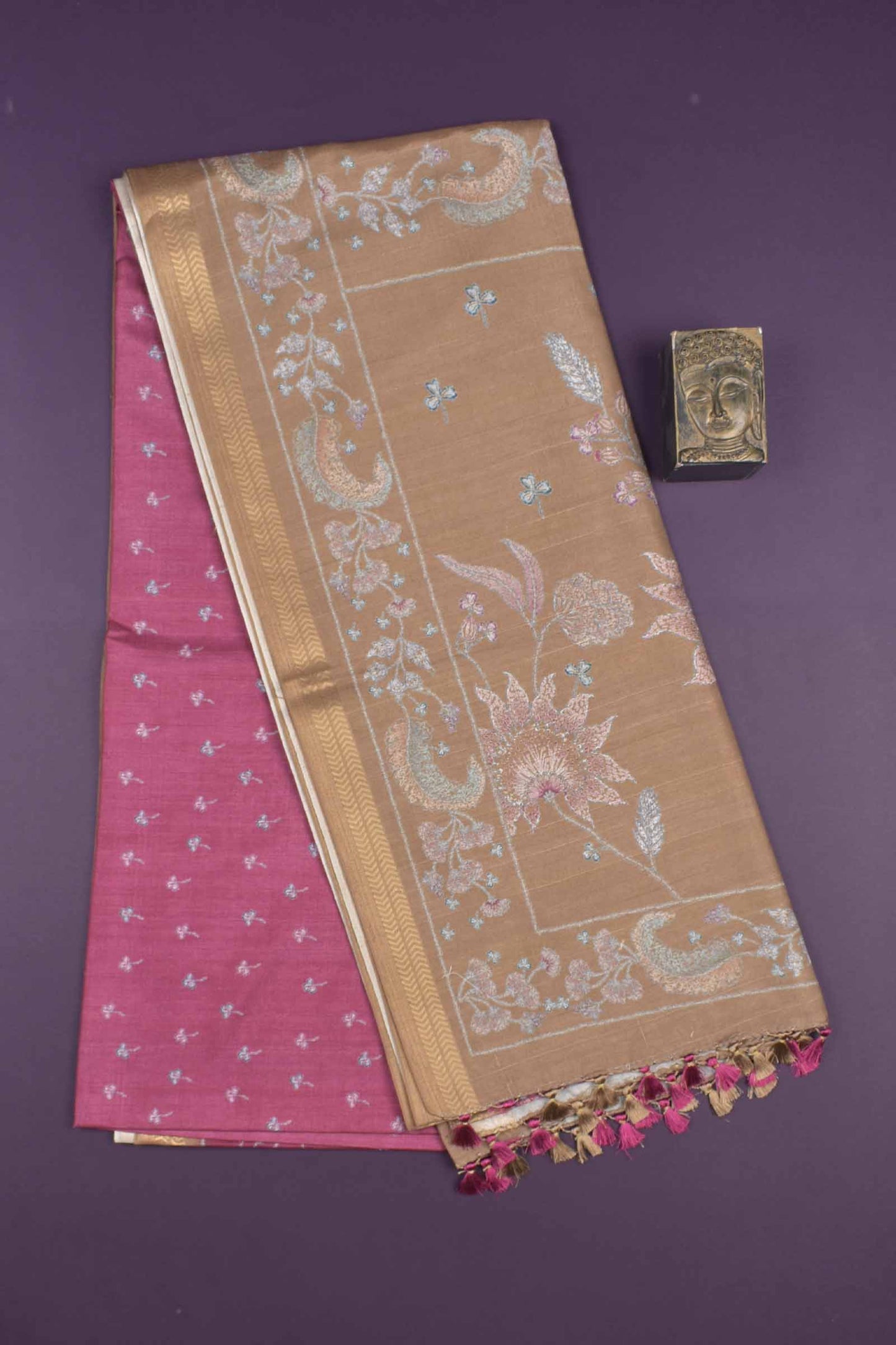 Wine Florals Semi Silk Golden Border Floral Pallu Saree