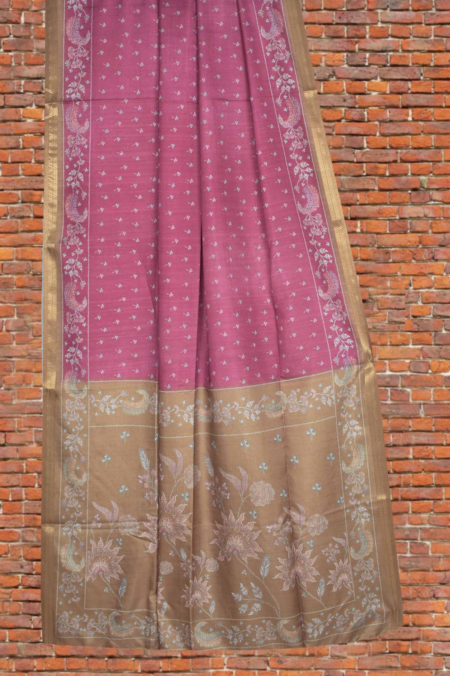Wine Florals Semi Silk Golden Border Floral Pallu Saree
