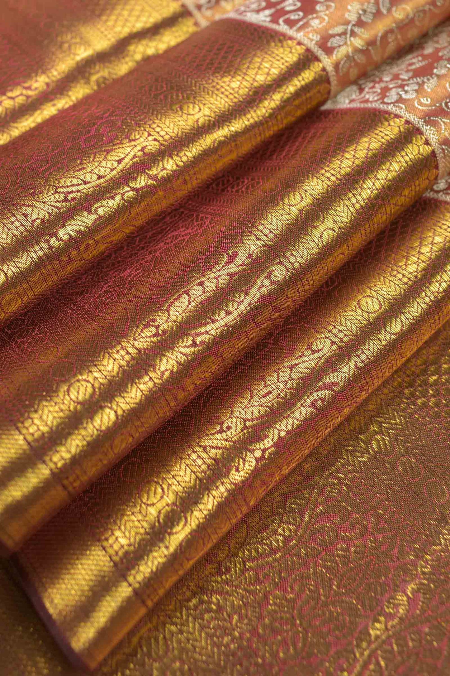 Golden Kanchipuram Bridal Pure Silk Rich Florals Maroon Zari Border Pallu Saree NAA163