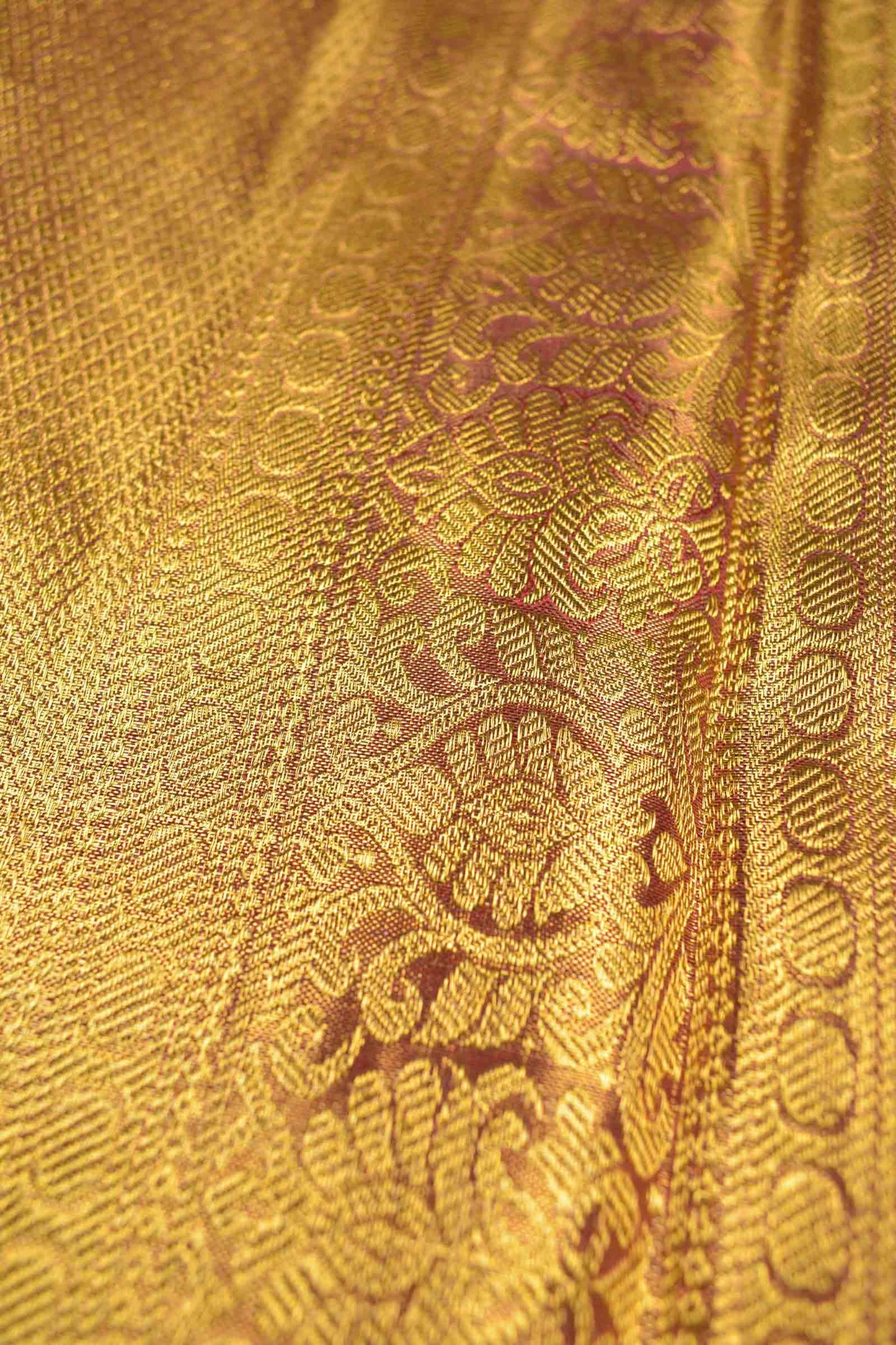Golden Kanchipuram Bridal Pure Silk Rich Florals Maroon Zari Border Pallu Saree NAA163
