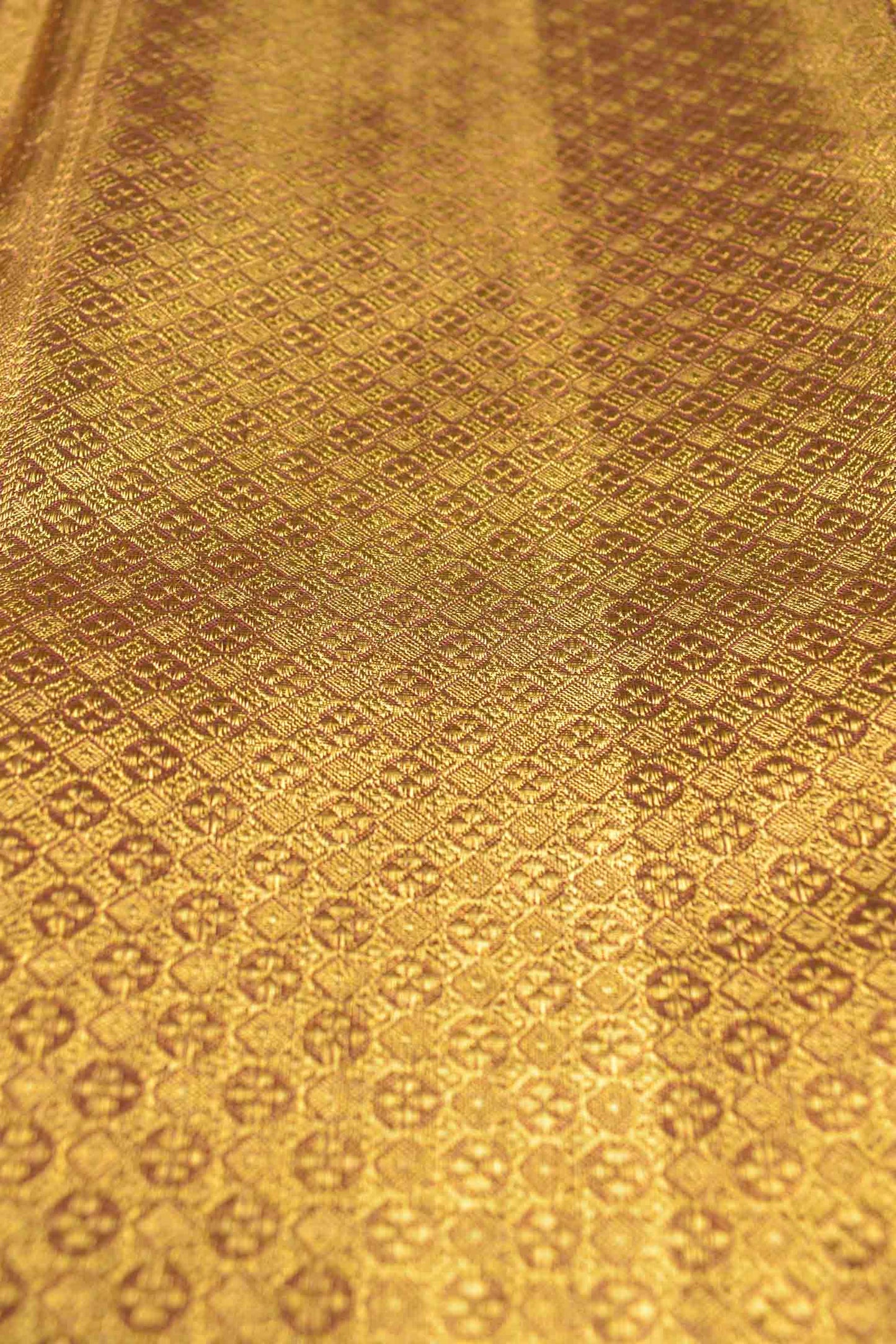 Golden Kanchipuram Bridal Pure Silk Rich Florals Maroon Zari Border Pallu Saree NAA163