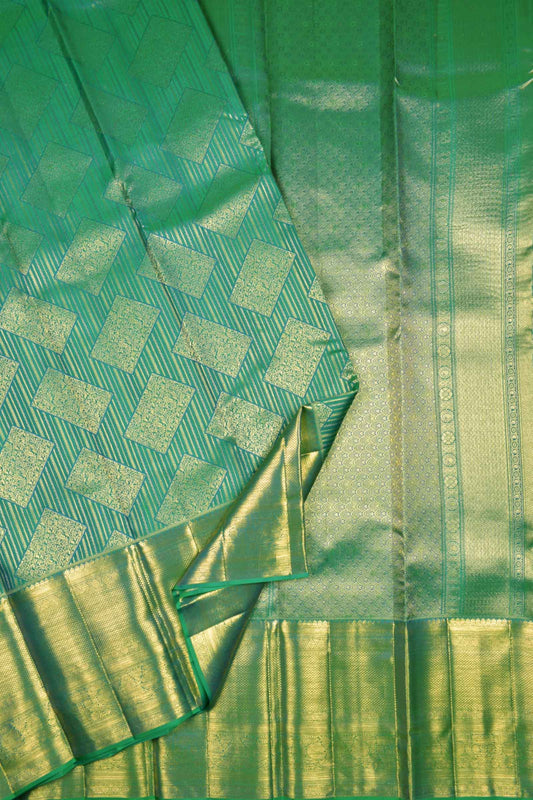 Green Light Weight Pure Silk Golden Ani Lines Zari Border Pallu Saree NAA210
