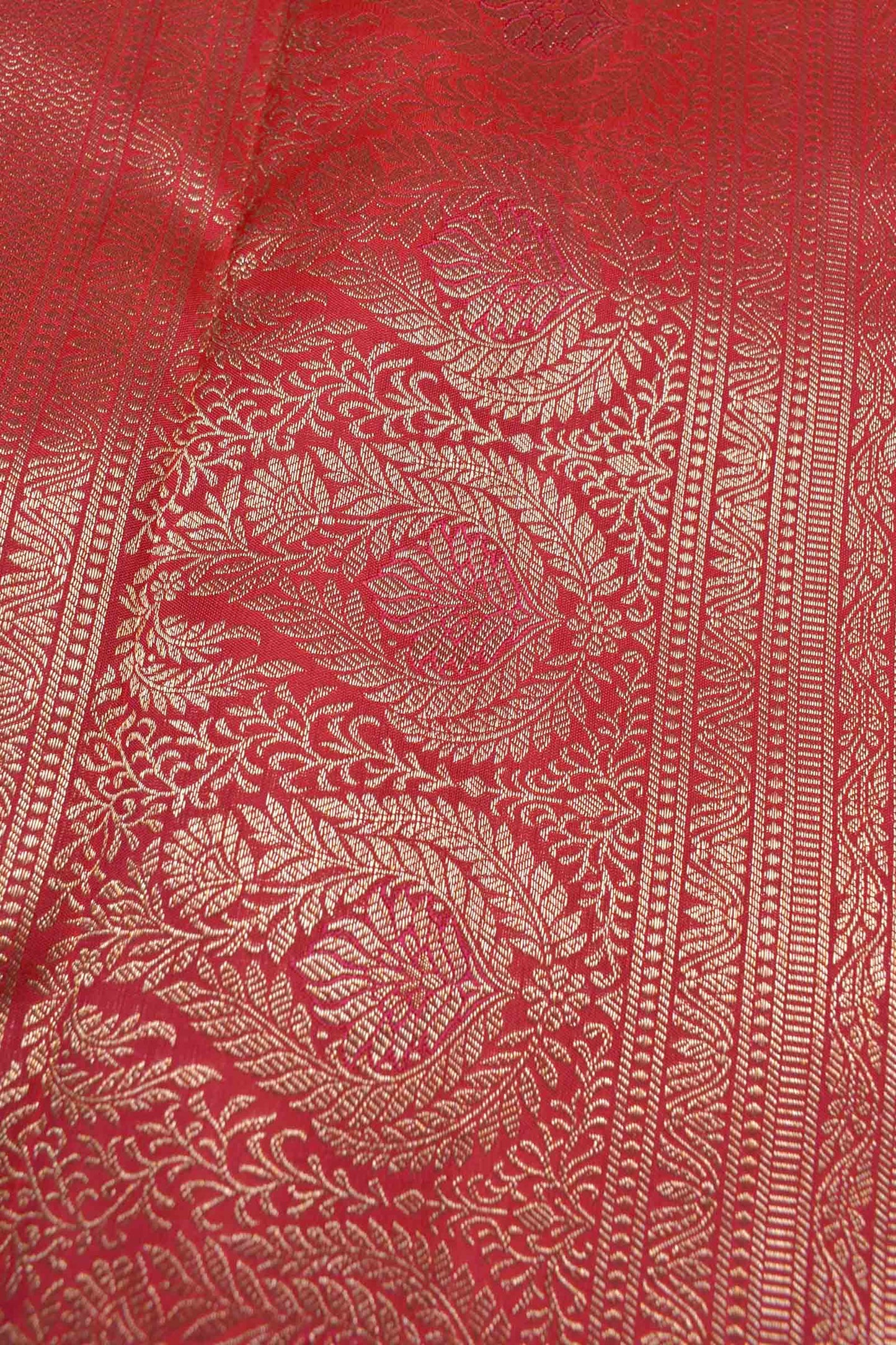 Red Kanchipuram Bridal Pure Silk Golden Florals Zari Border Saree NAA165