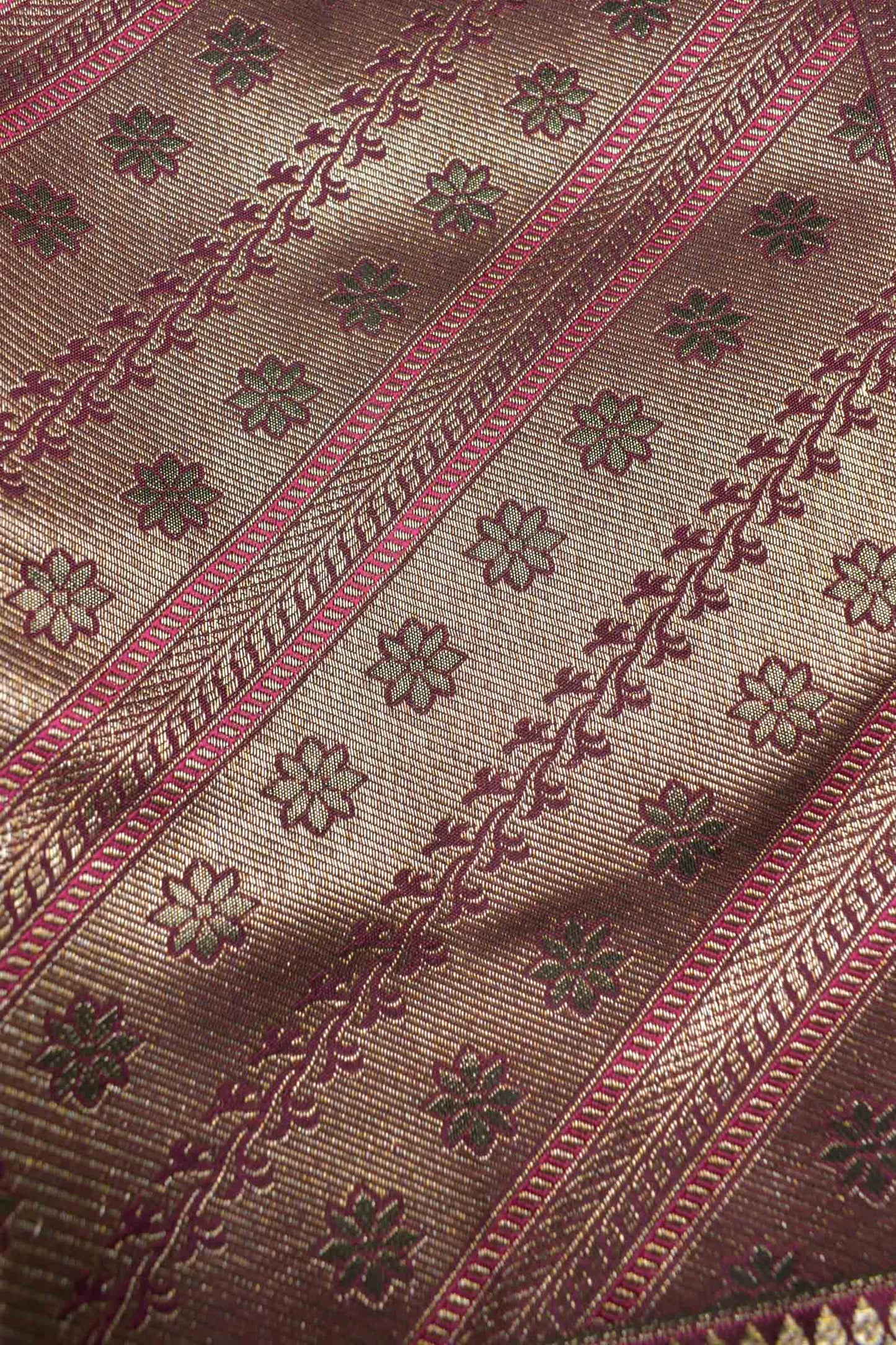 Golden Brown Kanchipuram Bridal Pure Silk Golden Florals Zari Border Saree NAA164