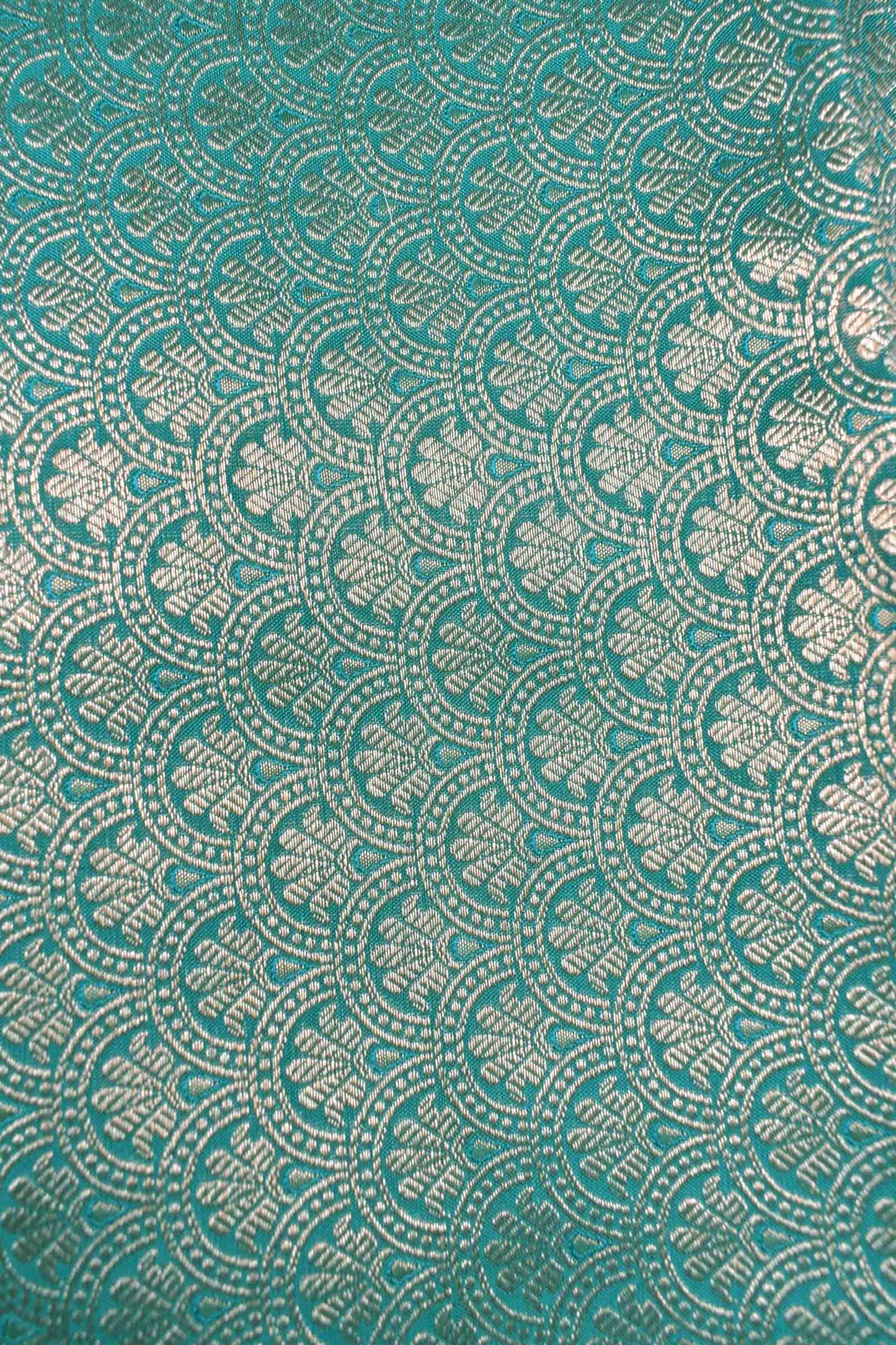 Golden Green Kanchipuram Bridal Pure Silk  Floral Eyes Zari Border Saree NAA158