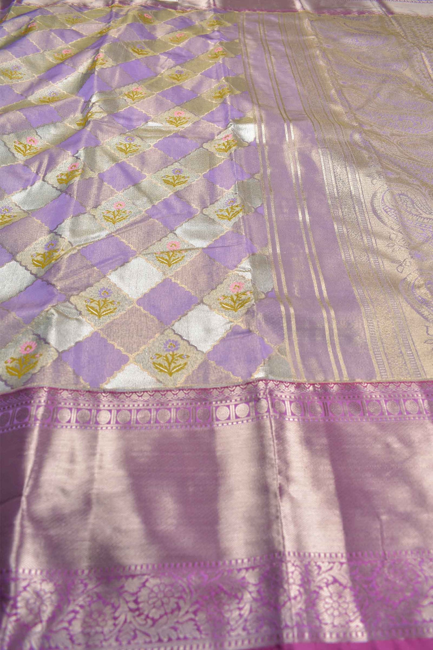 Light Voilet Semi Silk Tissue Floral Checks Flowers Print Zari Border Saree