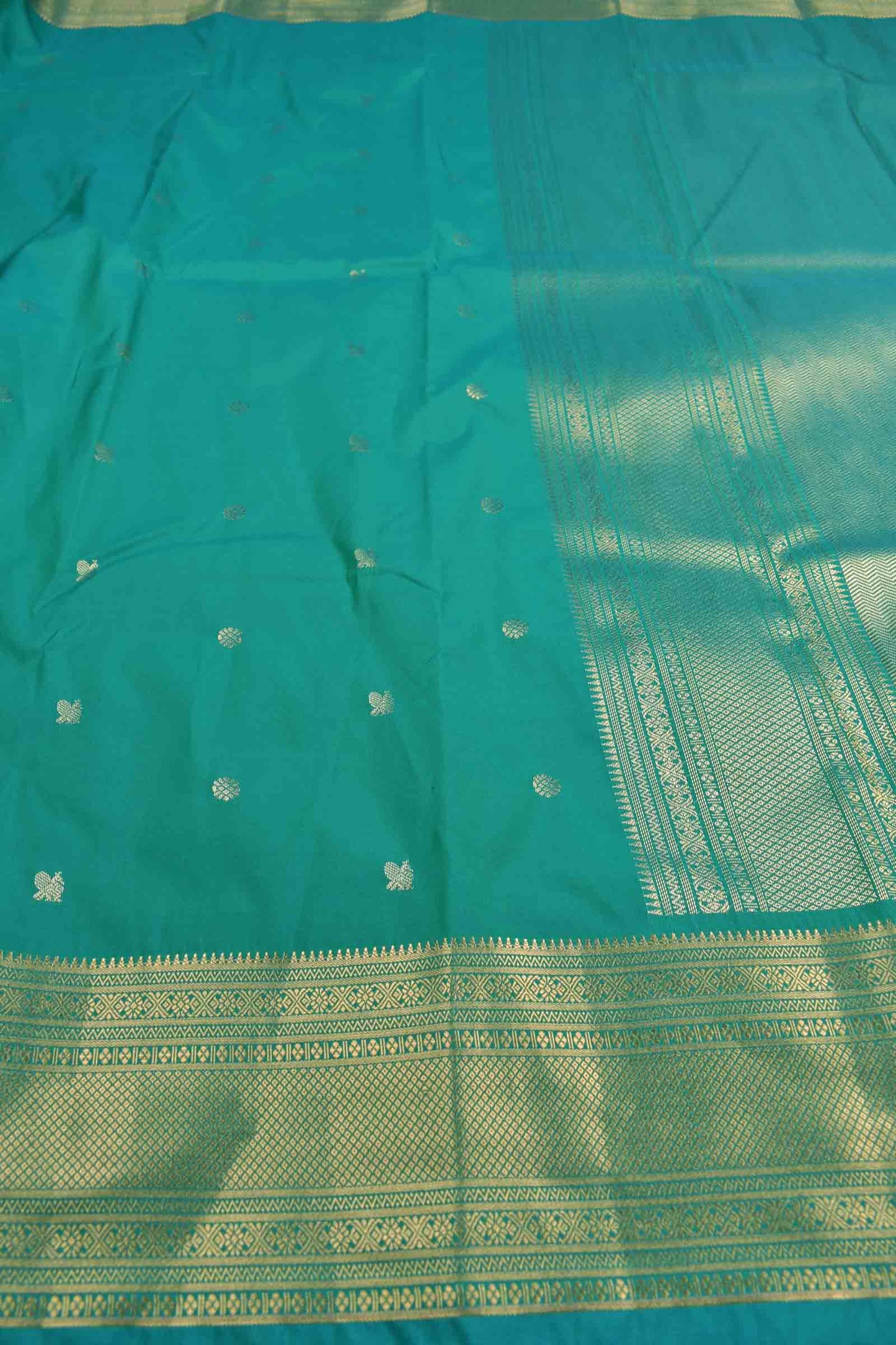 Green Semi Silk Mini Butta Zari Border Pallu Saree