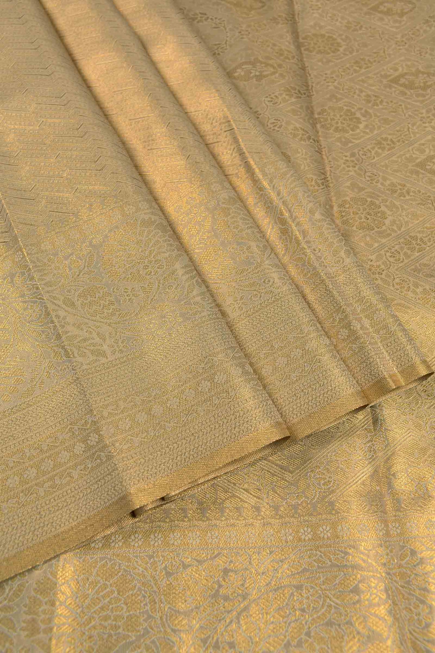 Golden Semi Tissue Silk Fancy Print Zari Border Saree